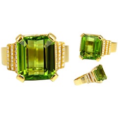 GIA Certified 10.21ct natural green emerald cut peridot .50ct diamonds ring 18kt