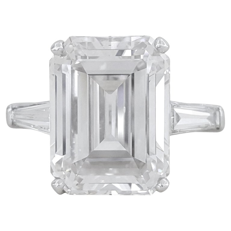 INTERNALLY FLAWLESS GIA Certified 8 Carat Emerald Cut Platinum Ring For Sale