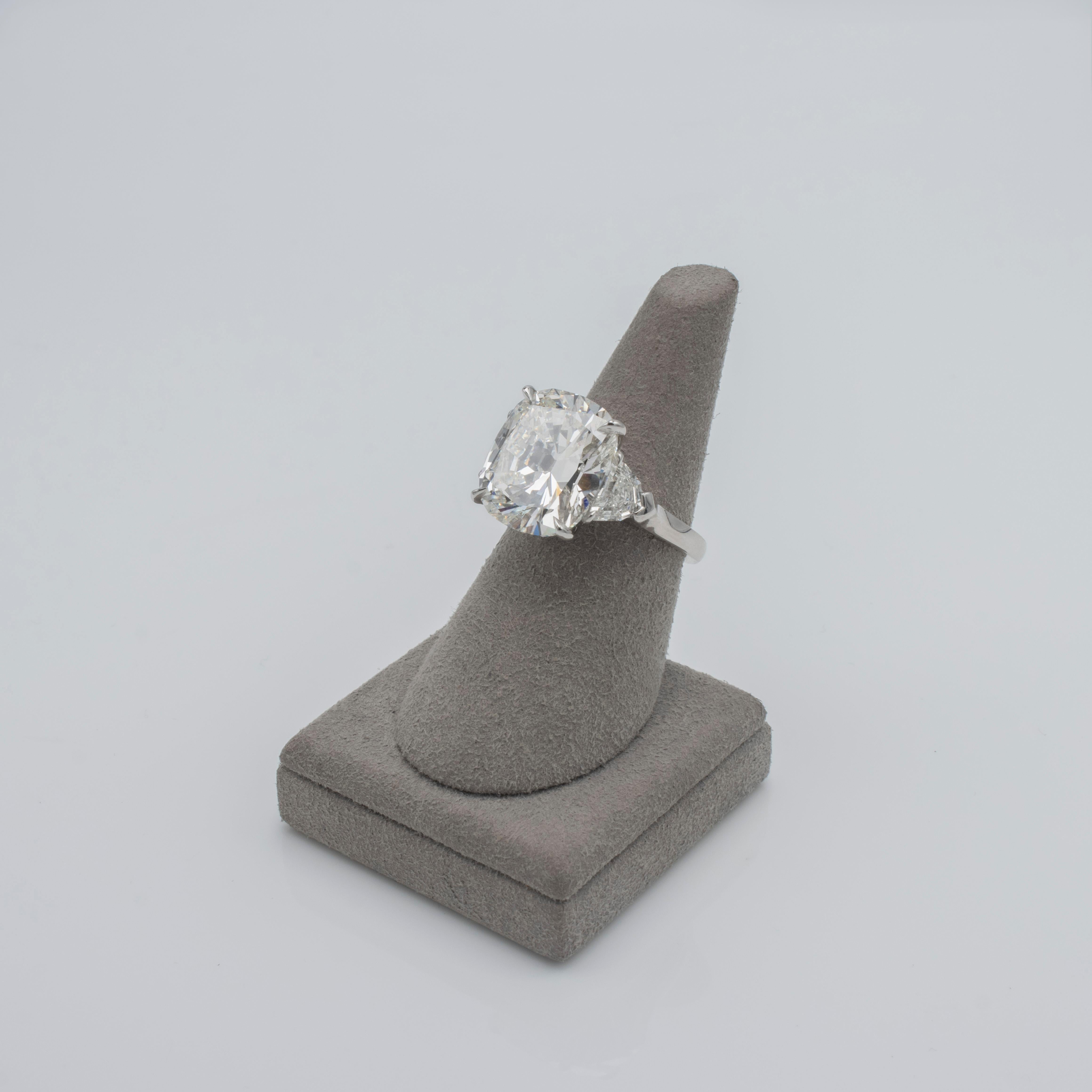 GIA Certified 10.26 Carats Cushion Cut Diamond Three-Stone Engagement Ring In New Condition For Sale In New York, NY