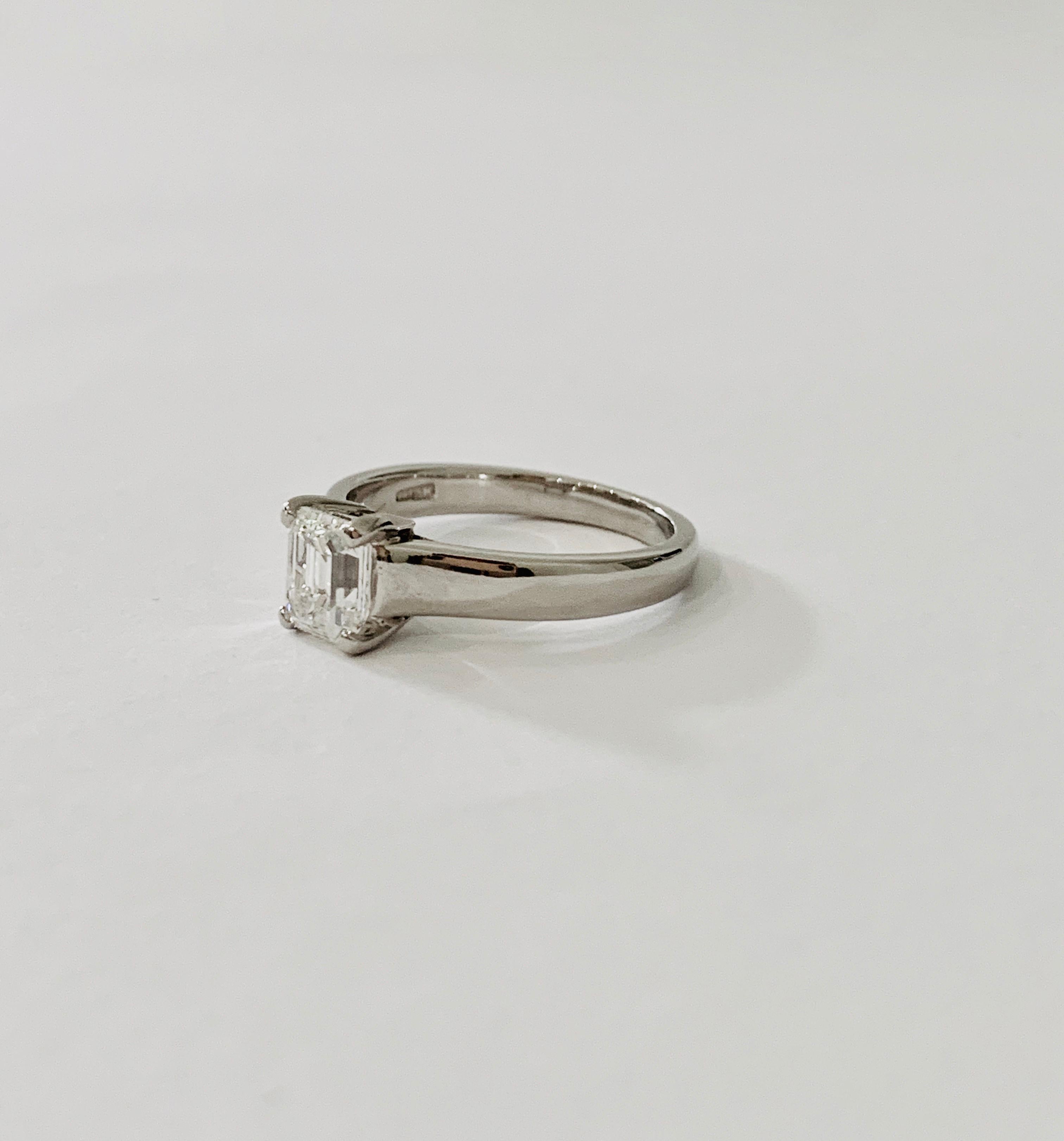 Modern GIA Certified 1.02 Carat Emerald Cut Diamond Platinum Ring For Sale