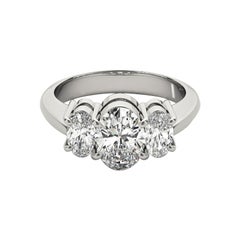 GIA Certificato 1.03 Carati Classico Ovale a Tre Pietre  Anello con diamante