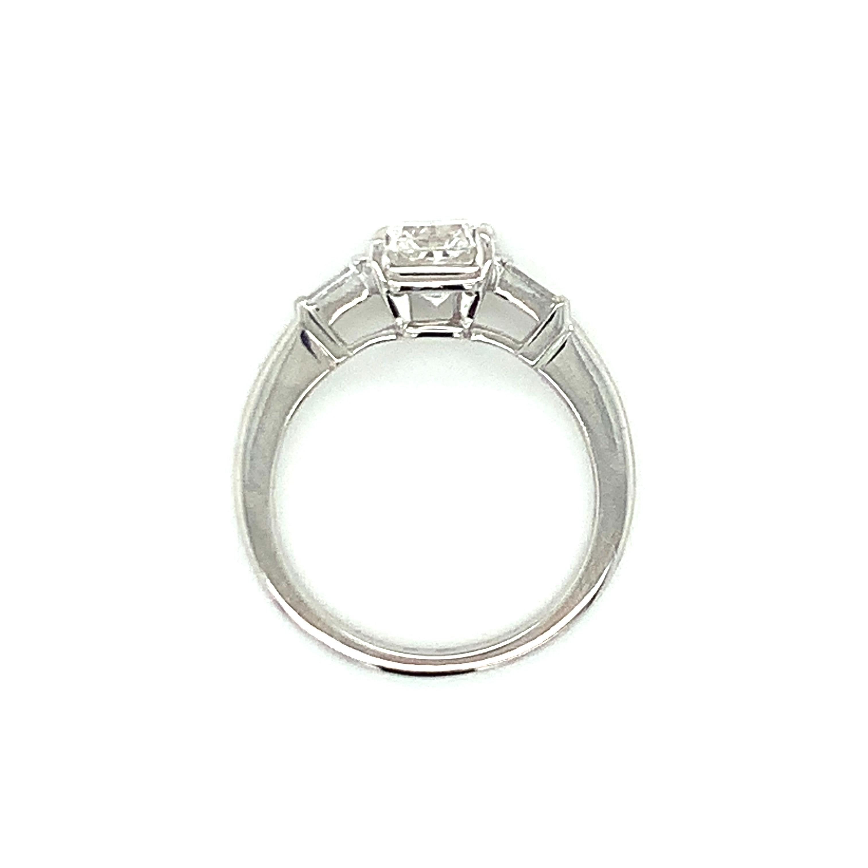 GIA Certified 1.03 Carat Diamond Platinum Engagement Ring by Tiffany & Co. In Excellent Condition For Sale In Beverly Hills, CA