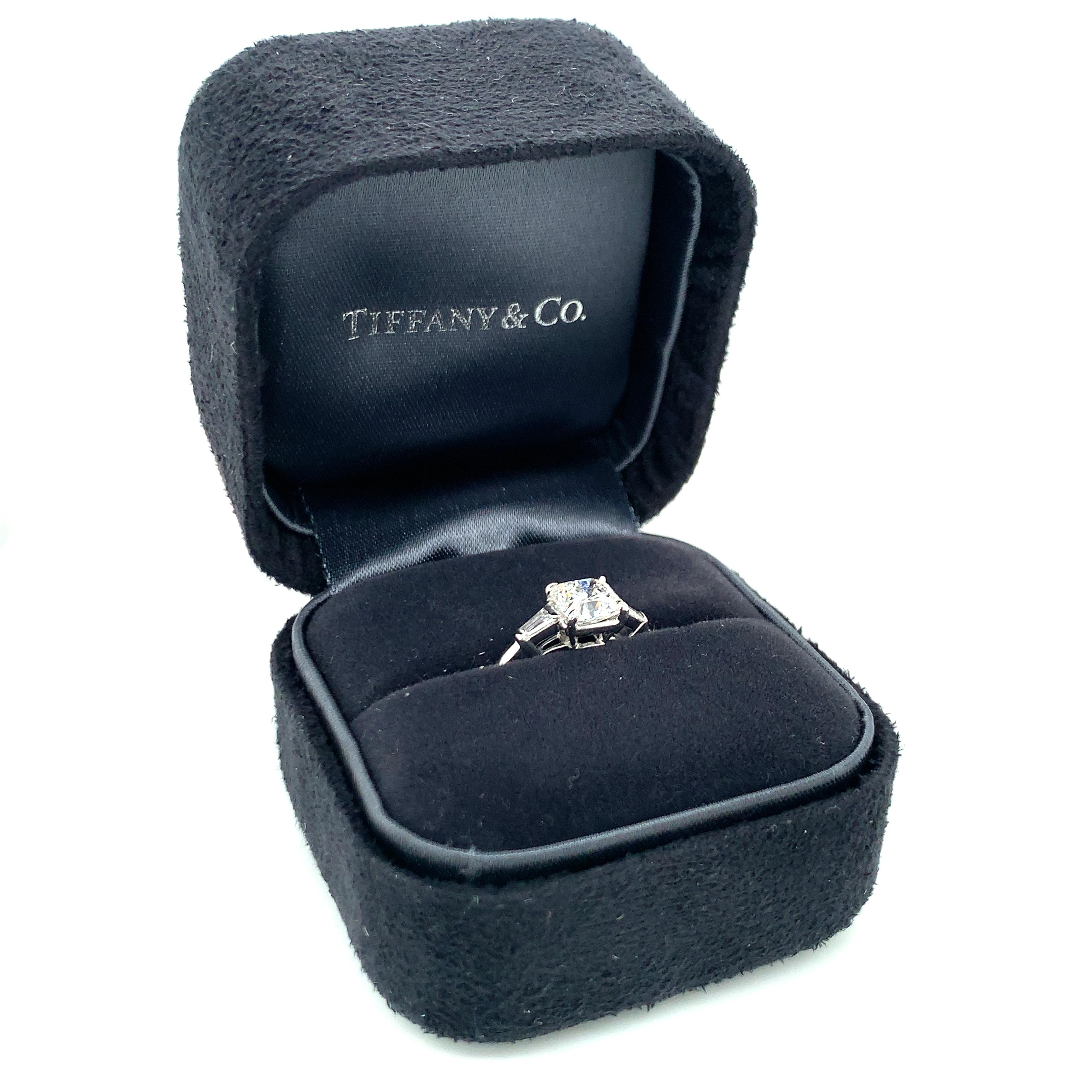 GIA Certified 1.03 Carat Diamond Platinum Engagement Ring by Tiffany & Co. For Sale 1