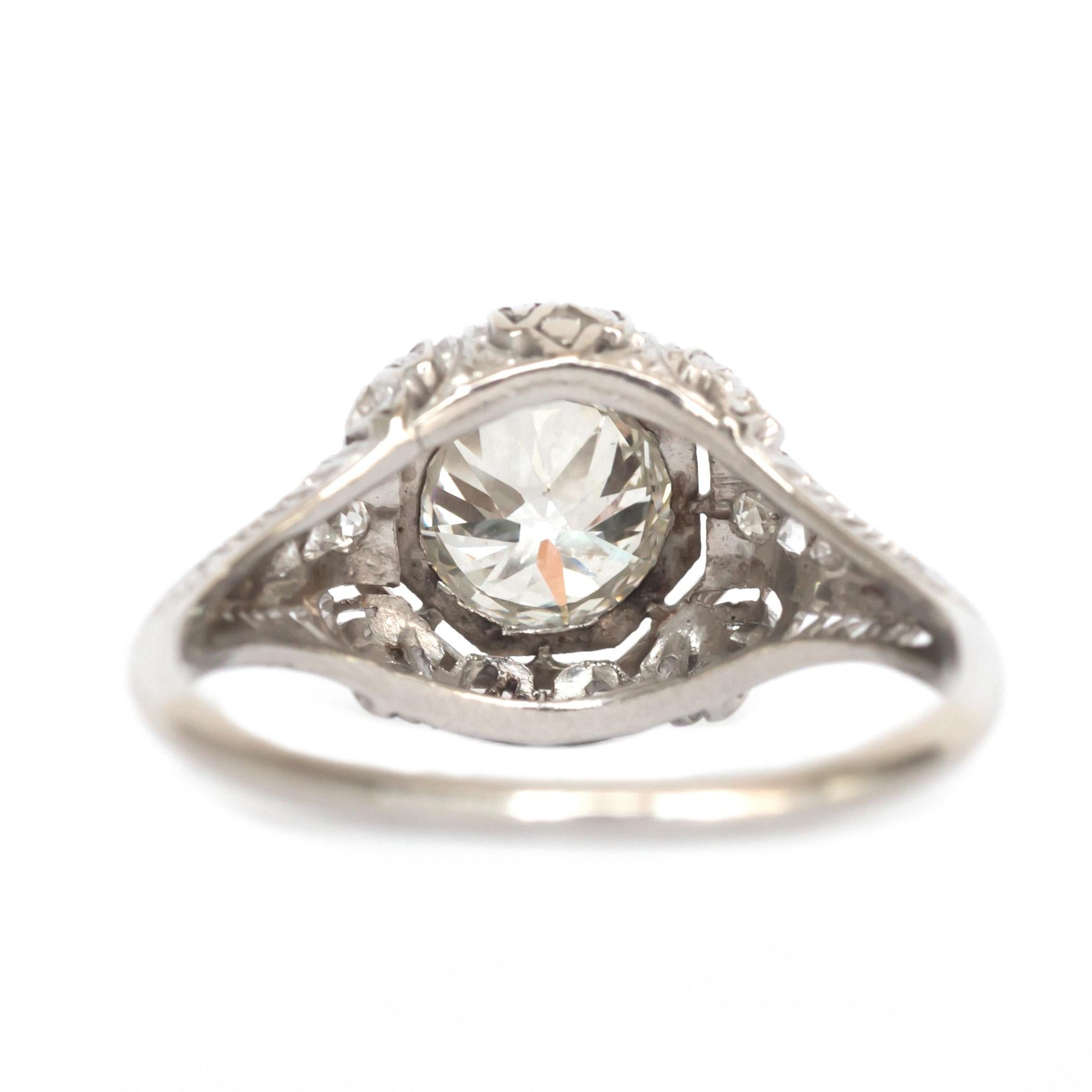 GIA Certified 1.03 Carat Diamond Platinum Engagement Ring In Good Condition For Sale In Atlanta, GA