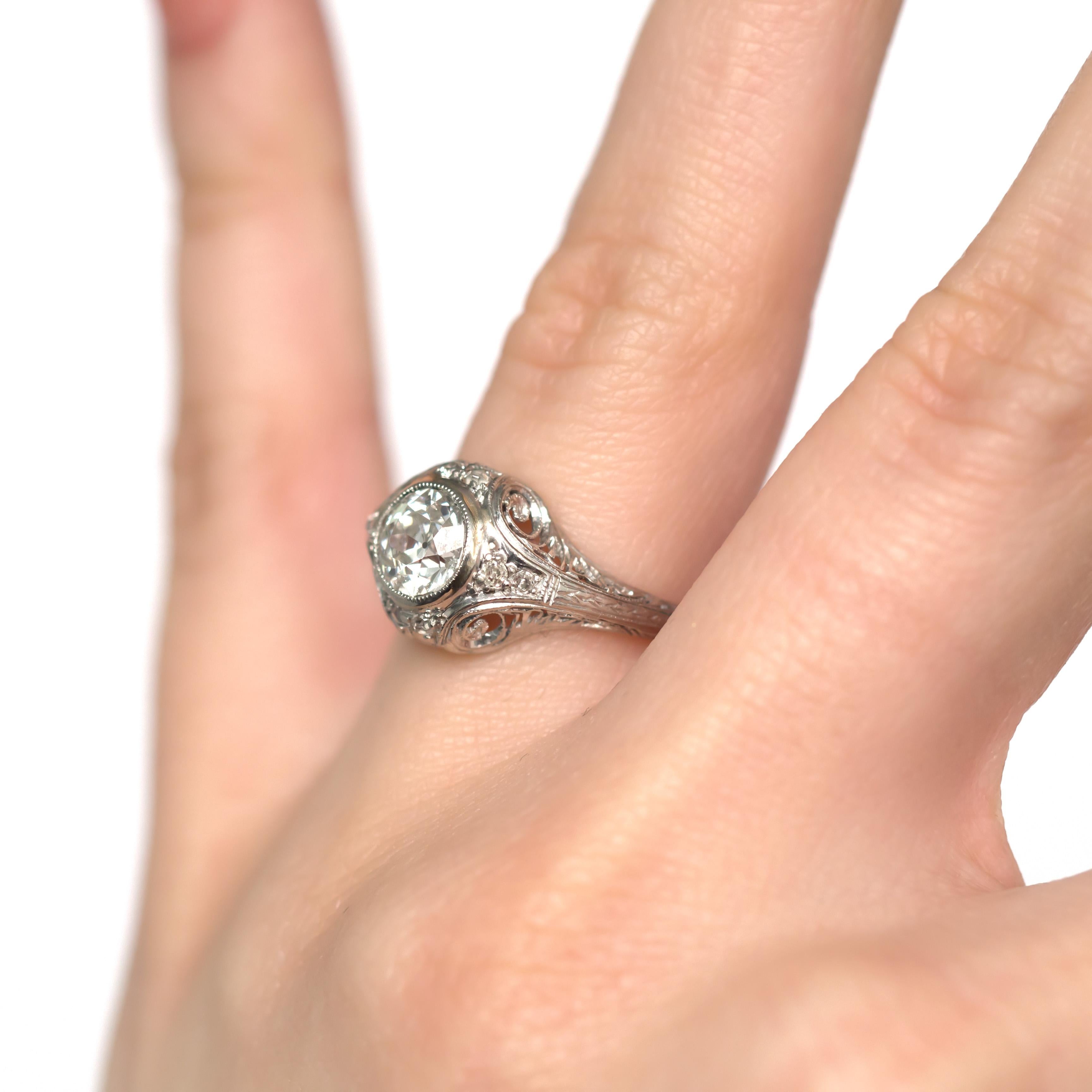 GIA Certified 1.03 Carat Diamond Platinum Engagement Ring For Sale 1