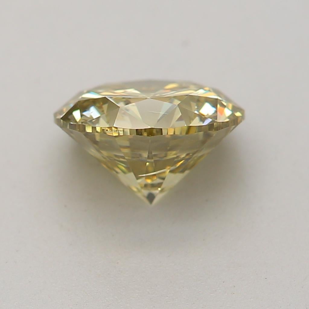 Diamante certificado por el GIA de 1,03 quilates de color amarillo verdoso parduzco de fantasía y claridad I1 en Nuevo estado para la venta en บางรัก, TH