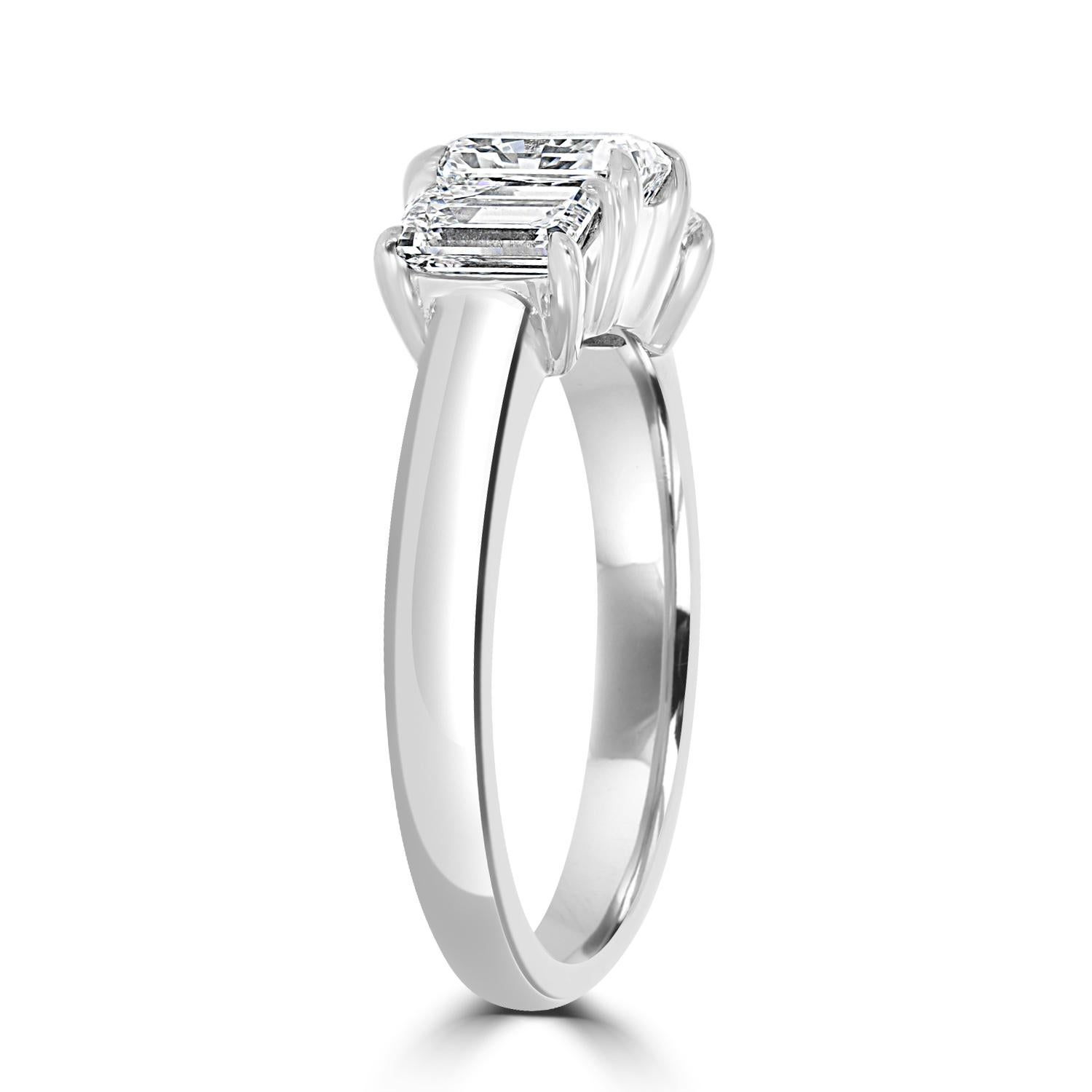 Contemporain Bague à trois pierres certifiée par le GIA, 1,03 F (incolore) sans défaut interne en vente