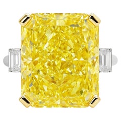 Bague en diamant jaune élégant de 10.34 carat certifié par le GIA