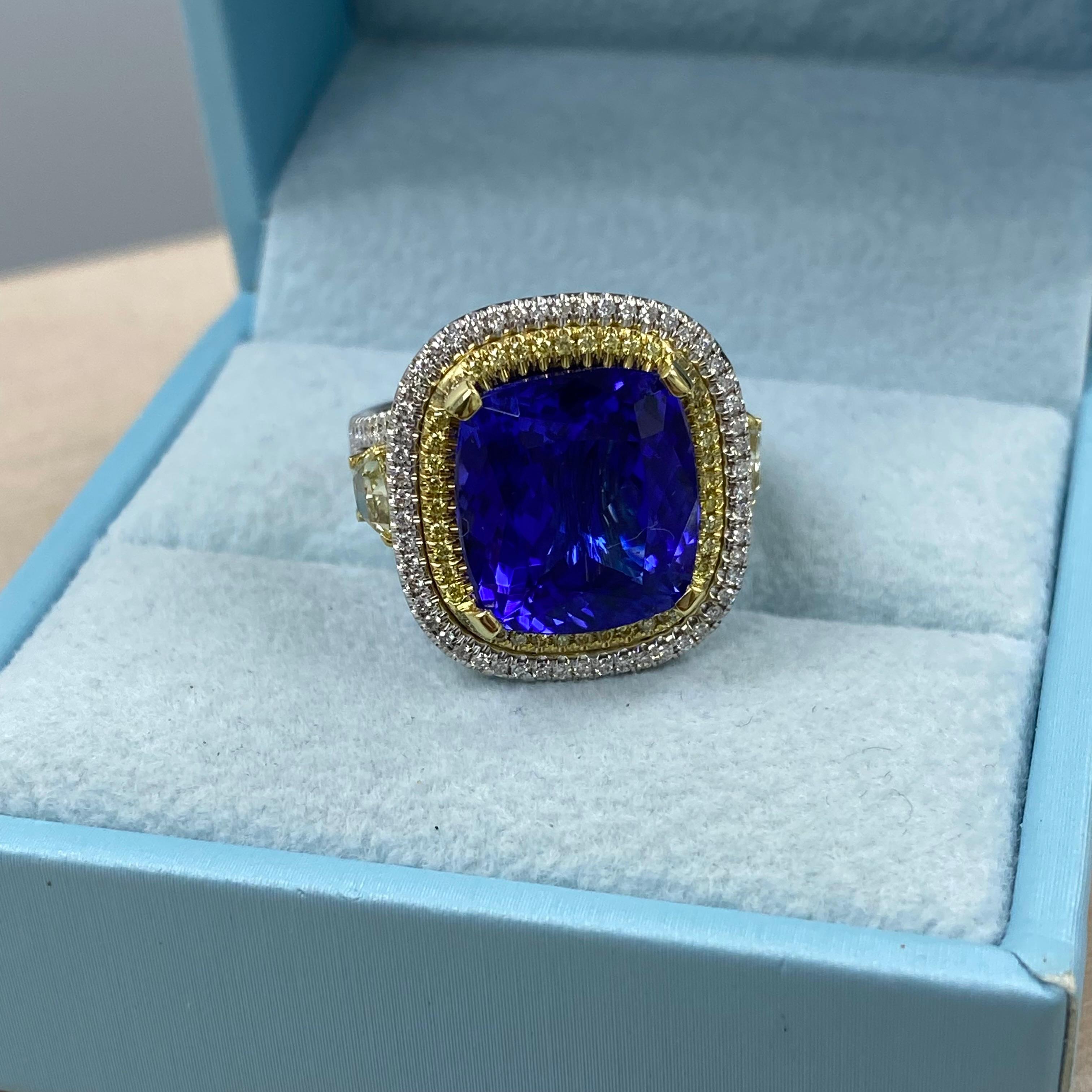 Cette magnifique bague est ornée d'une tanzanite coussin de 8,68 carats, certifiée par la GIA et taillée en brillant, d'une teinte bleu-violet envoûtante. La tanzanite, accompagnée du numéro de rapport GIA 2231205108, affiche des dimensions
