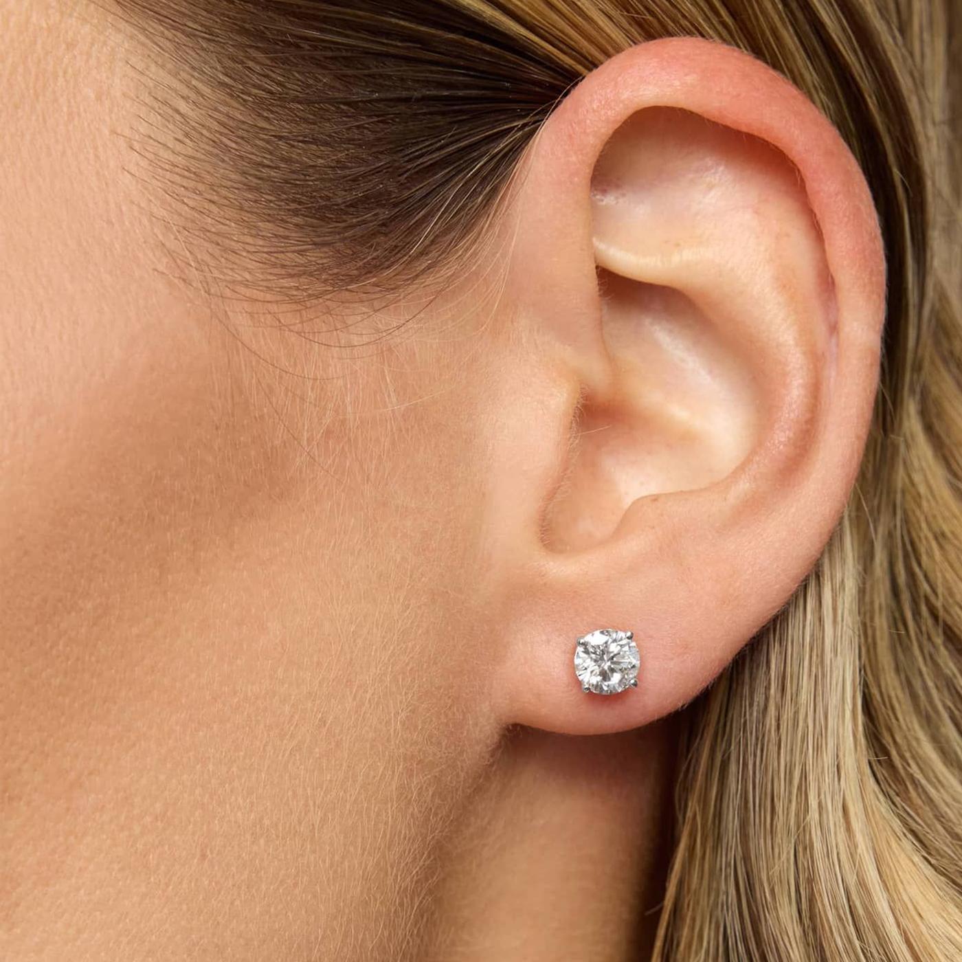 GIA-zertifizierte 1,03 Karat natürliche Diamant-Ohrstecker VVS1/F Farbe 14K Weißgold Damen im Angebot