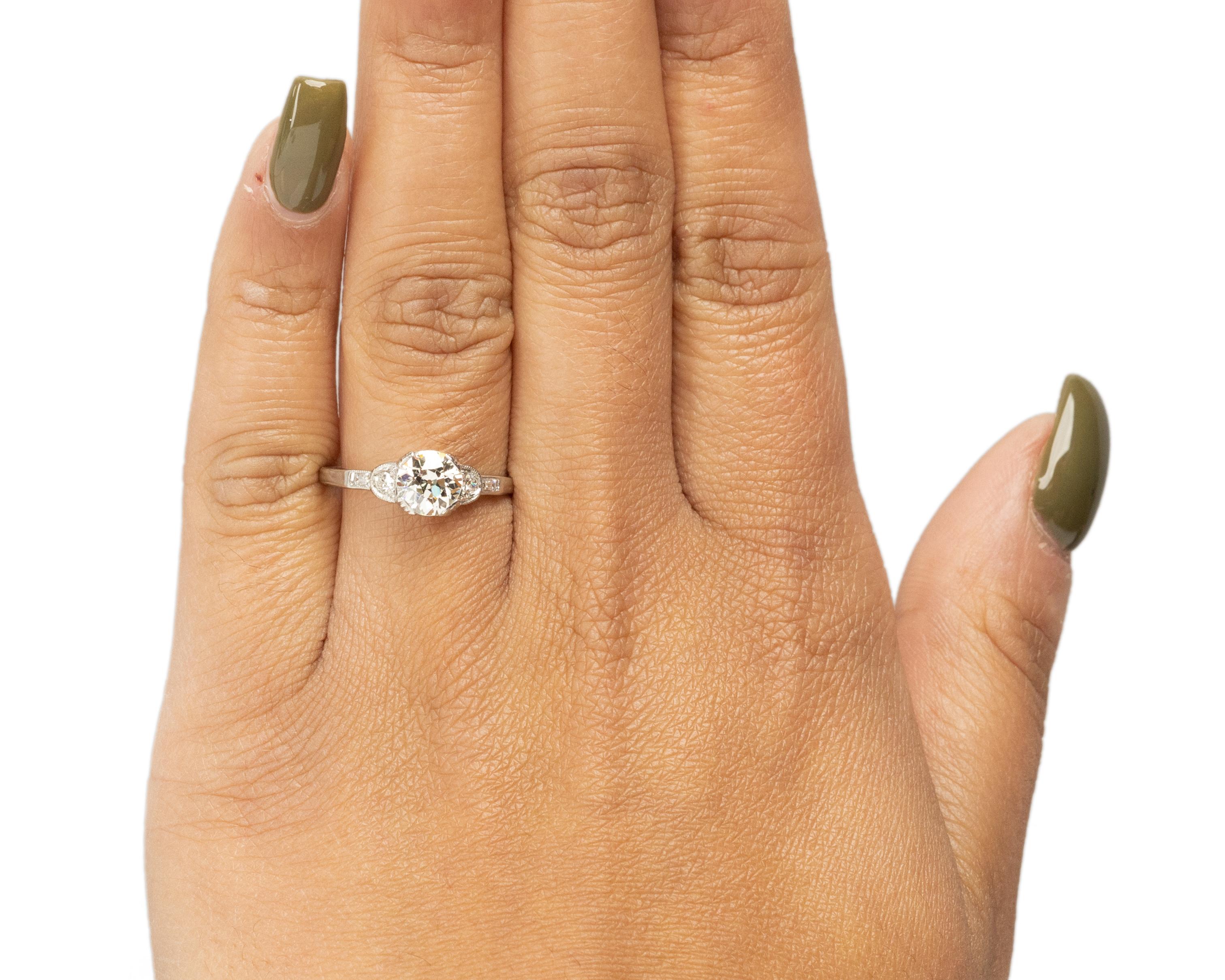 Women's GIA Certified 1.04 Carat Art Deco Diamond Platinum Engagement Ring For Sale