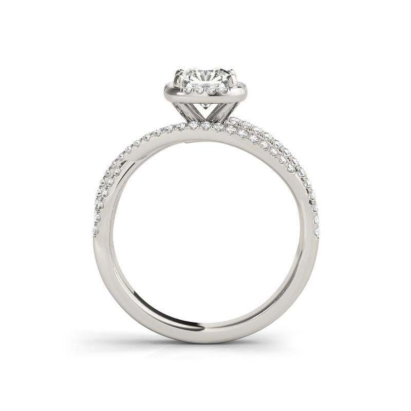 Anillo de diamantes con triple banda de pavé con halo de cojín de 1,04 quilates certificado por el GIA en Nuevo estado para la venta en New York, NY