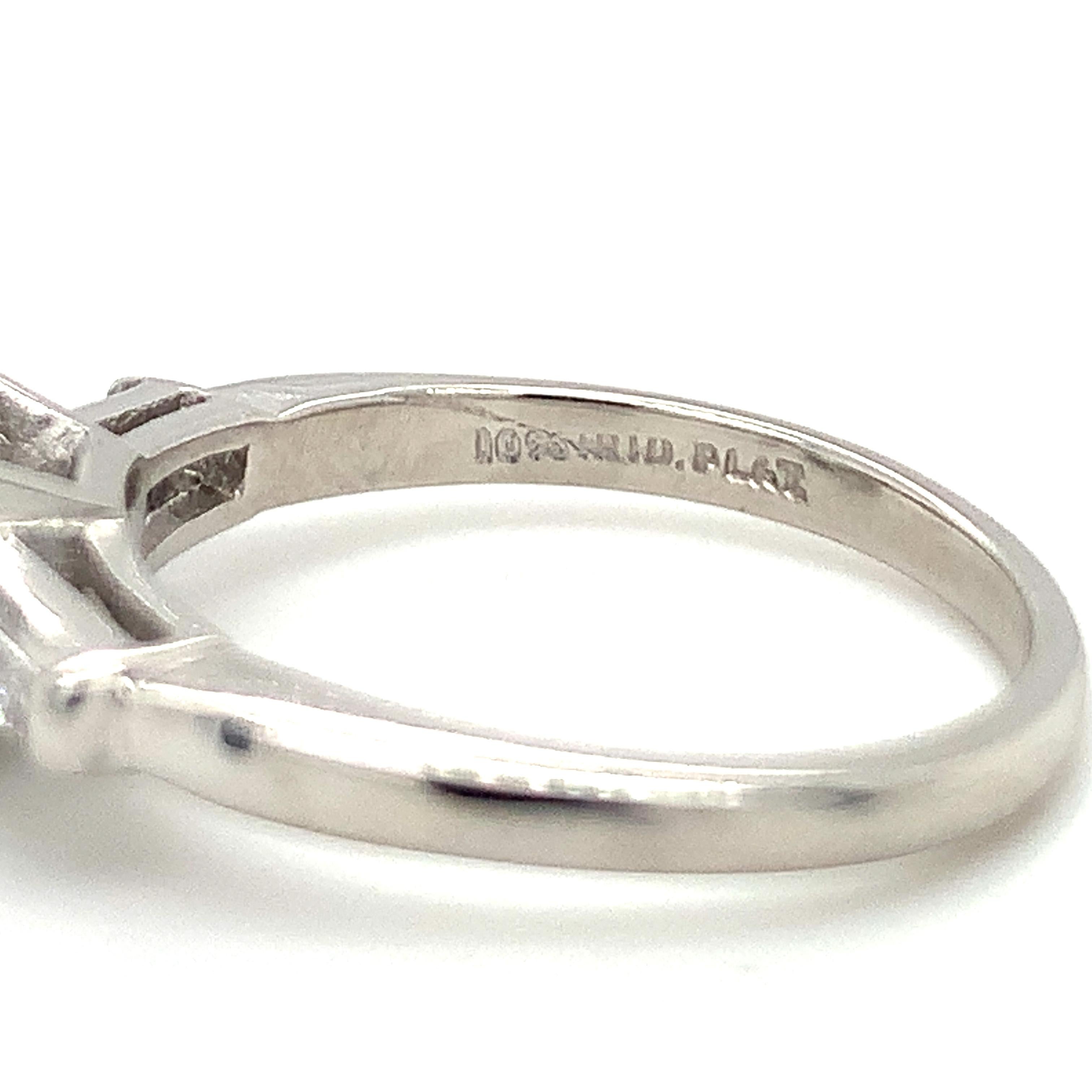 Art Deco GIA Certified 1.04 Carat Diamond Platinum Engagement Ring For Sale