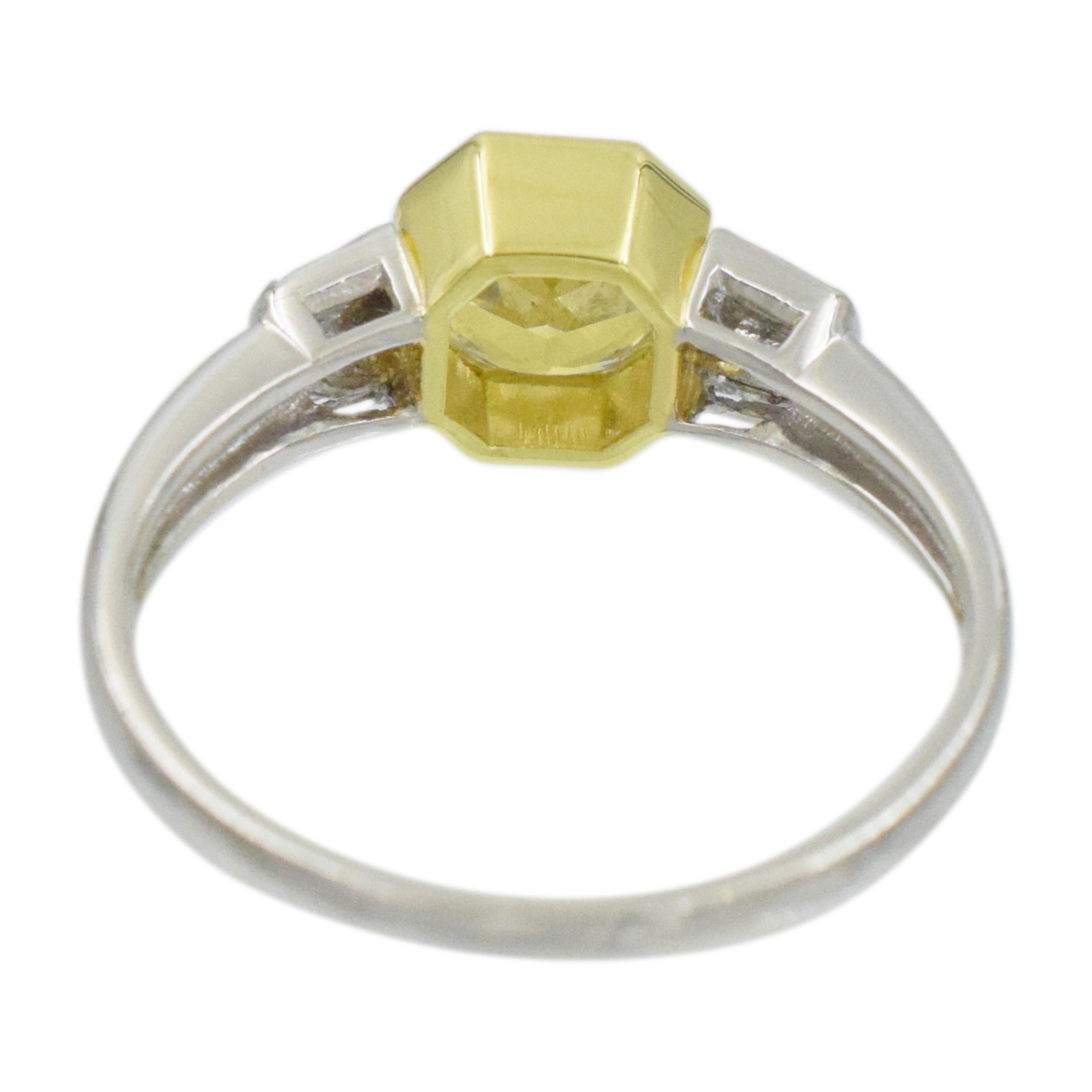 GIA certified  1.04 carat Light Green  Diamond  Ring For Sale 1