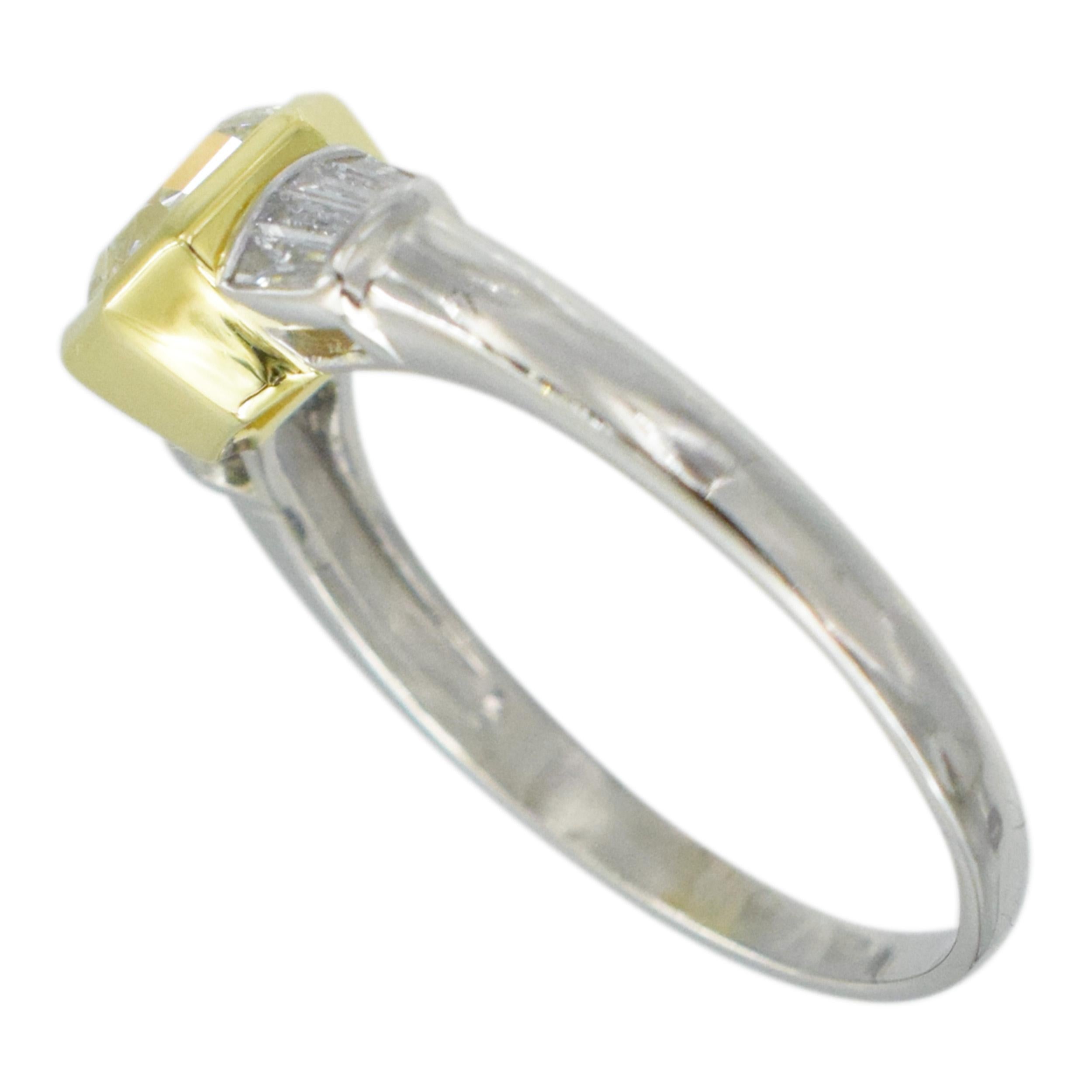 GIA certified  1.04 carat Light Green  Diamond  Ring For Sale 3