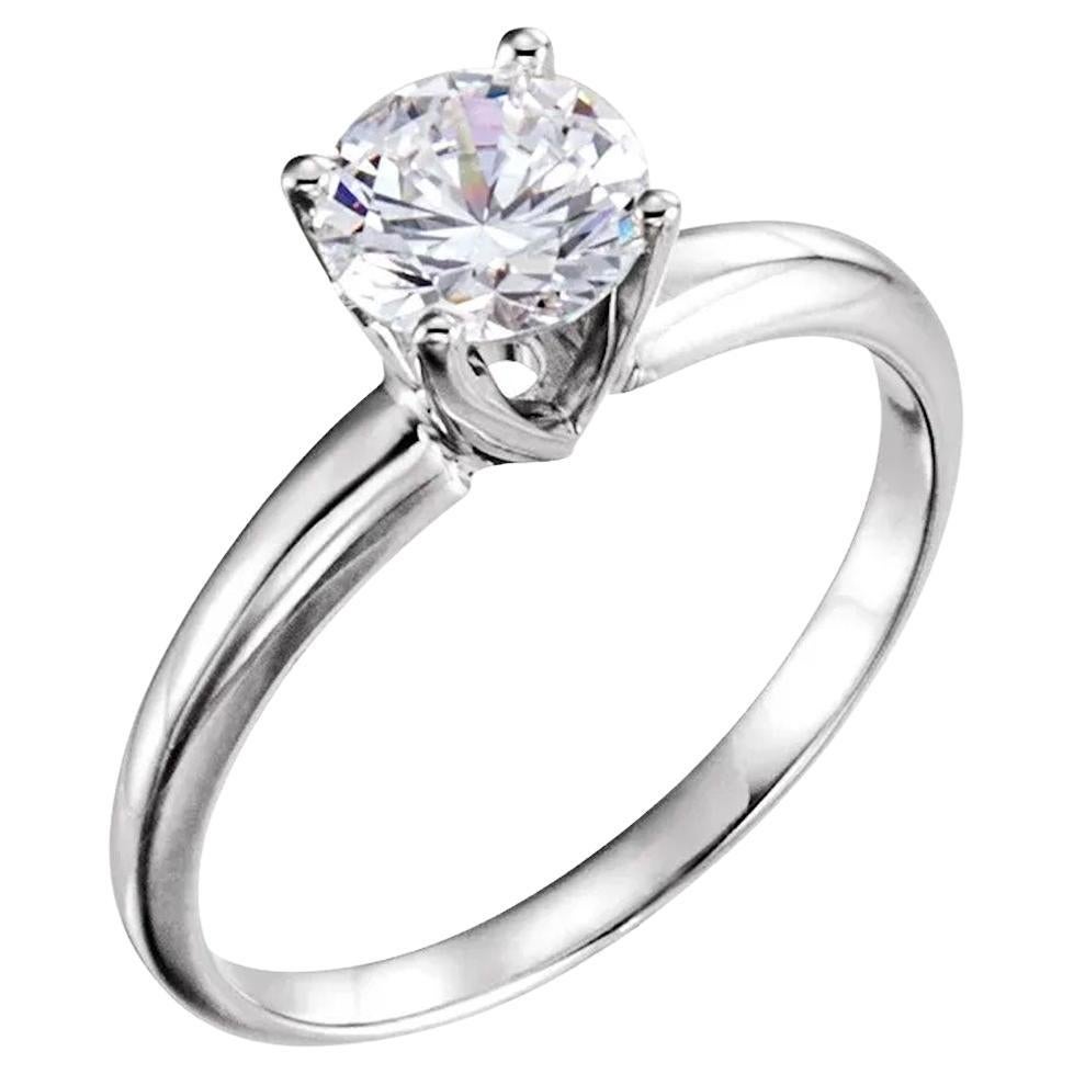Bague de fiançailles avec diamant rond de 1,04 carat de couleur F certifié par le GIA en vente
