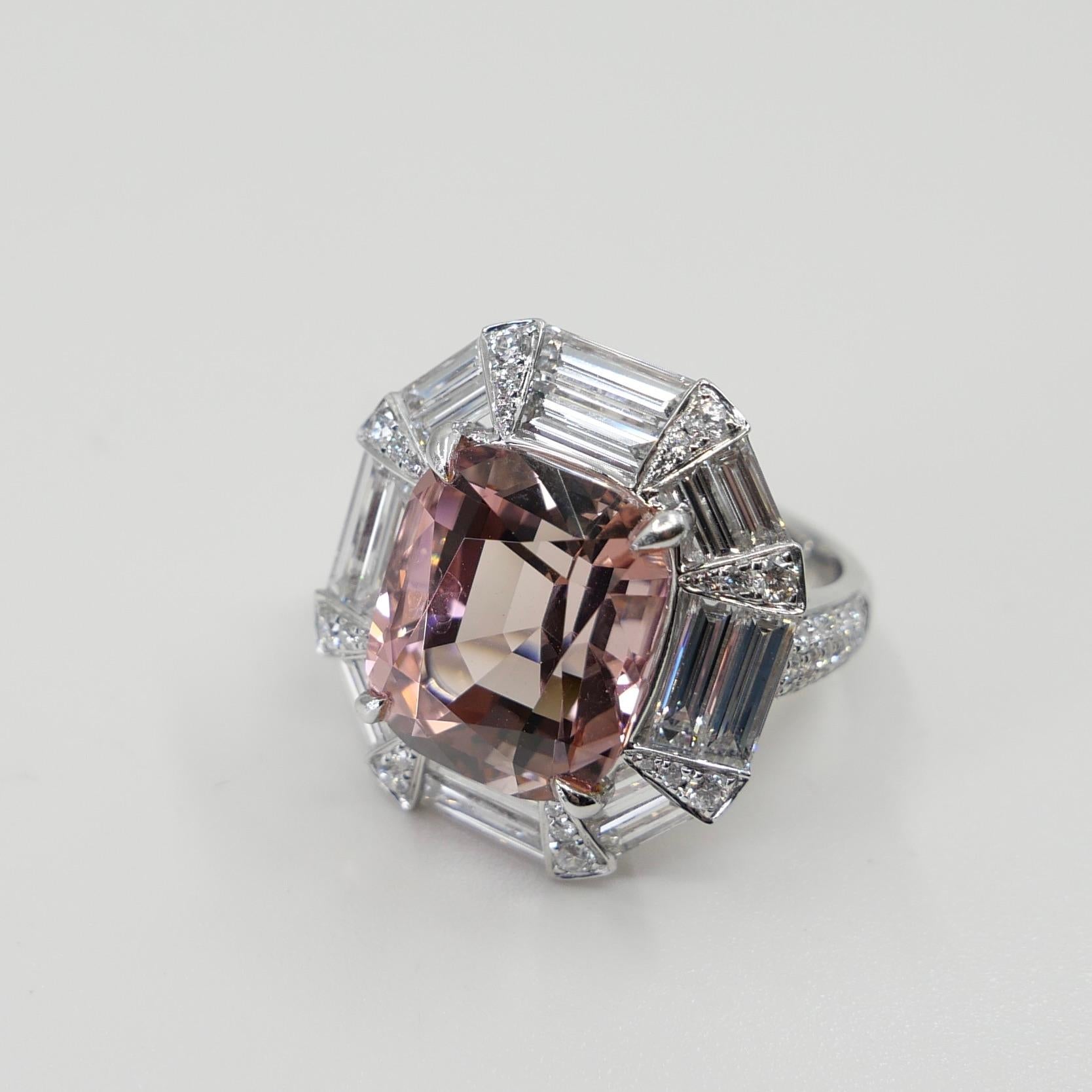Anillo de turmalina rosa y diamantes de 10,43 quilates certificado por el GIA, una gran joya Corte cojín en venta