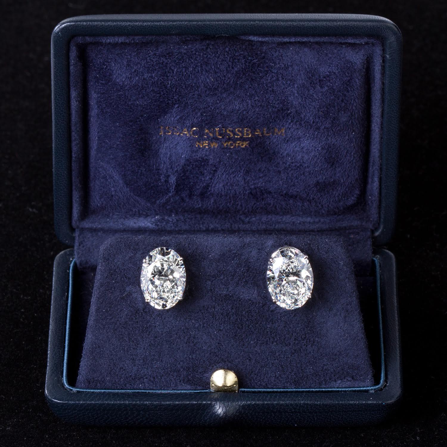 GIA-zertifizierte 10,48 Karat Diamant-Ohrstecker im Ovalschliff im Zustand „Neu“ in New York, NY