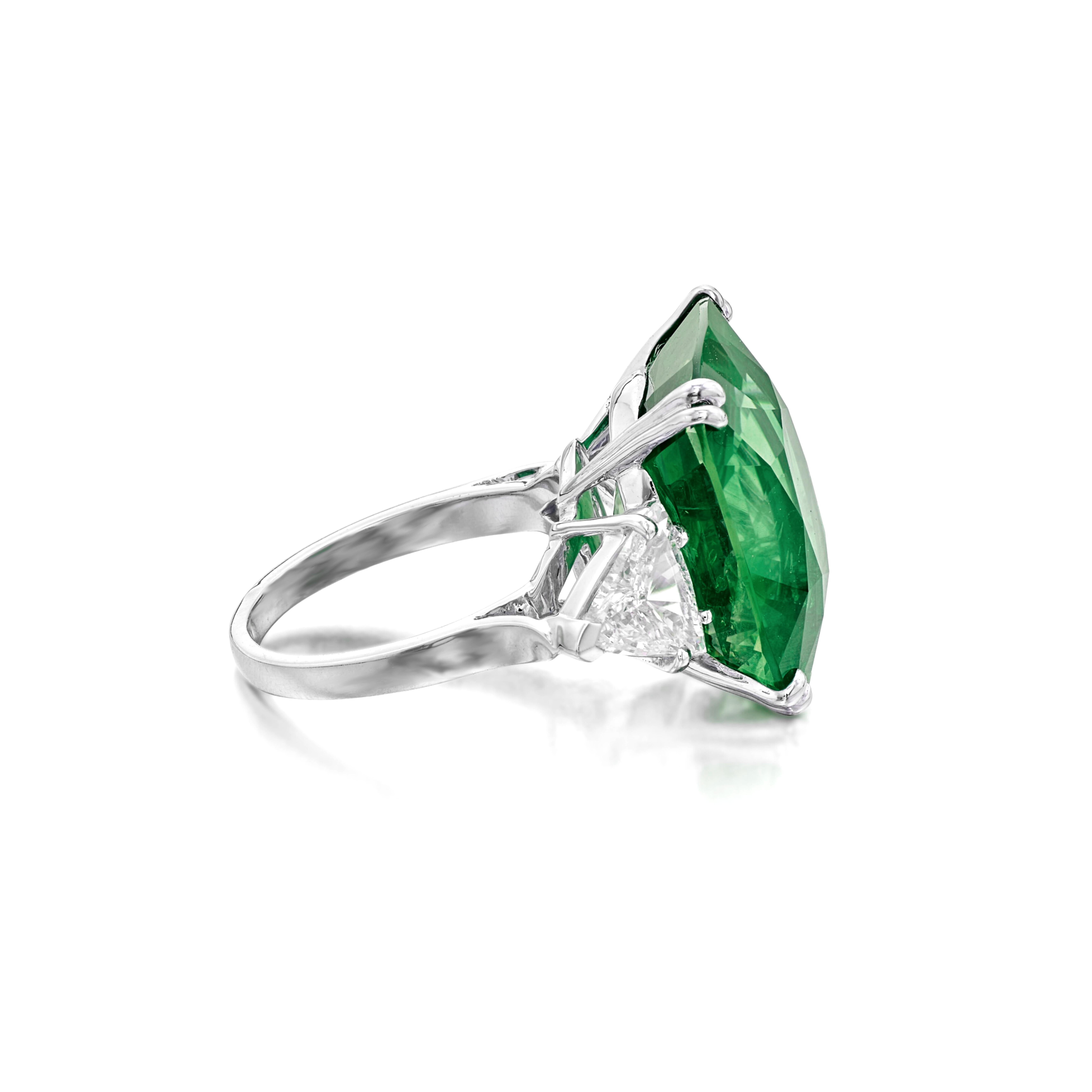 Cushion Cut GIA Certified 10.49 Carat Vivid Green Emerald Diamond Platinum Ring For Sale