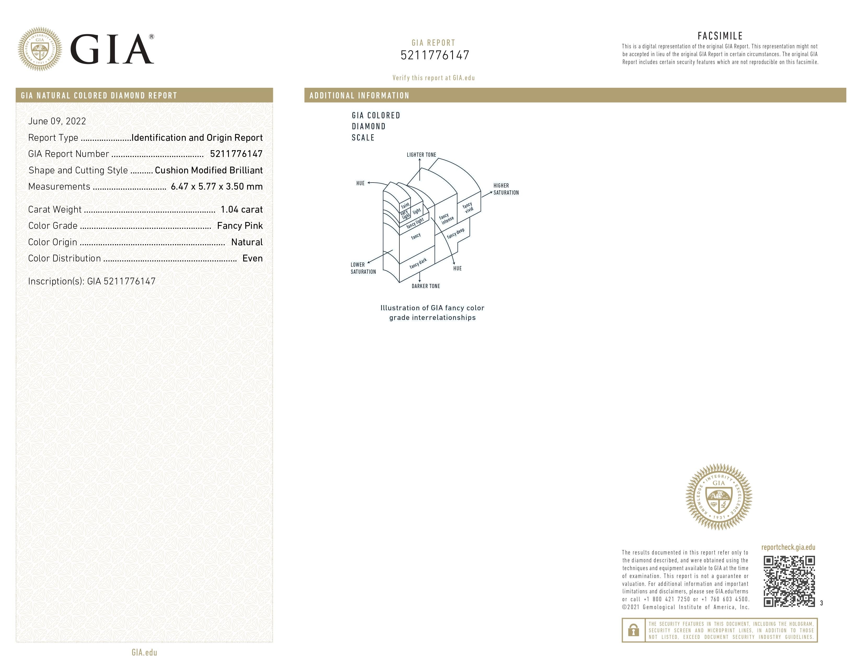 GIA Certified, 1.04ct Natural Fancy Pink Cushion shape Diamond Ring in 18KT Gold In New Condition For Sale In Hong Kong, HK