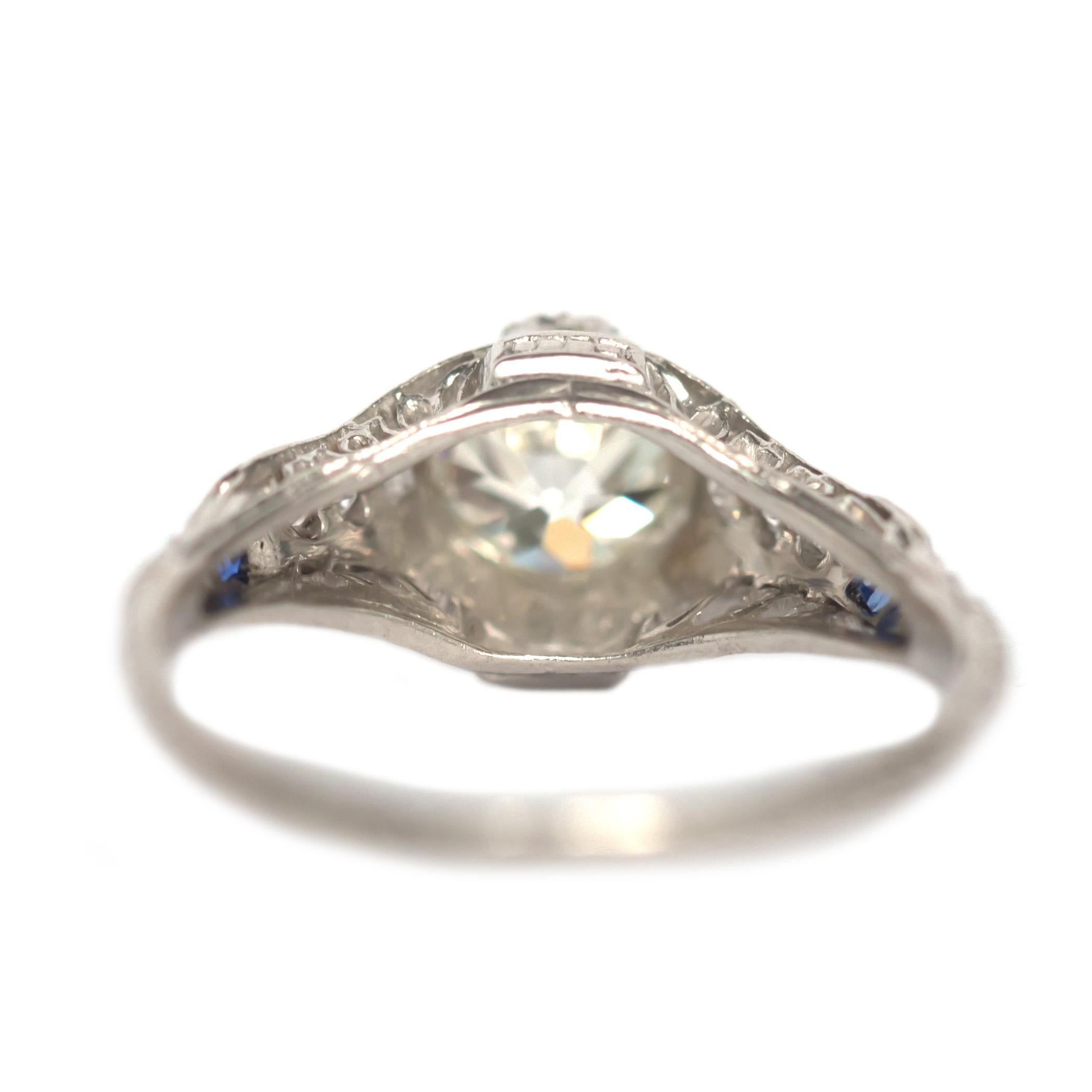 Art Deco GIA Certified 1.05 Carat Diamond Platinum Engagement Ring For Sale