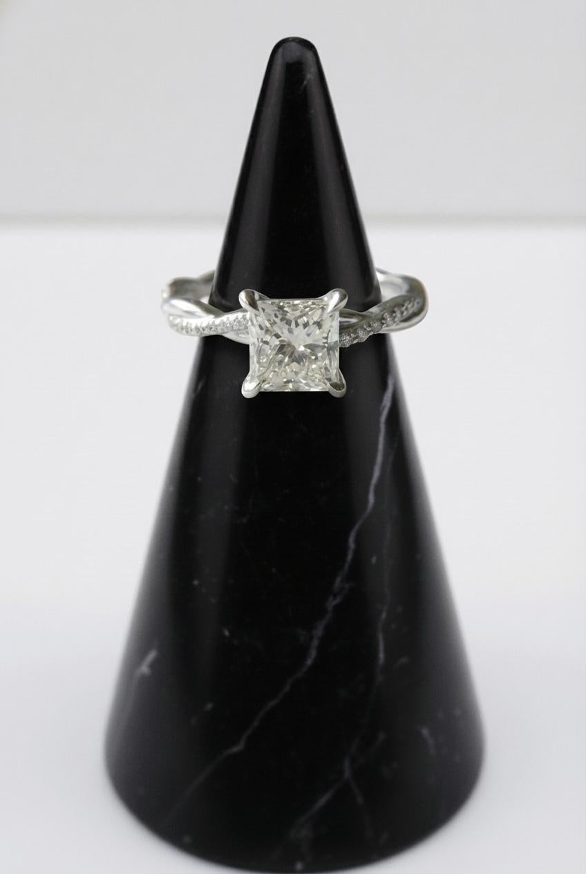 Taille princesse Bague de fiançailles Do Amore certifiée GIA 1,05 carat diamant taille princesse croisé en vente