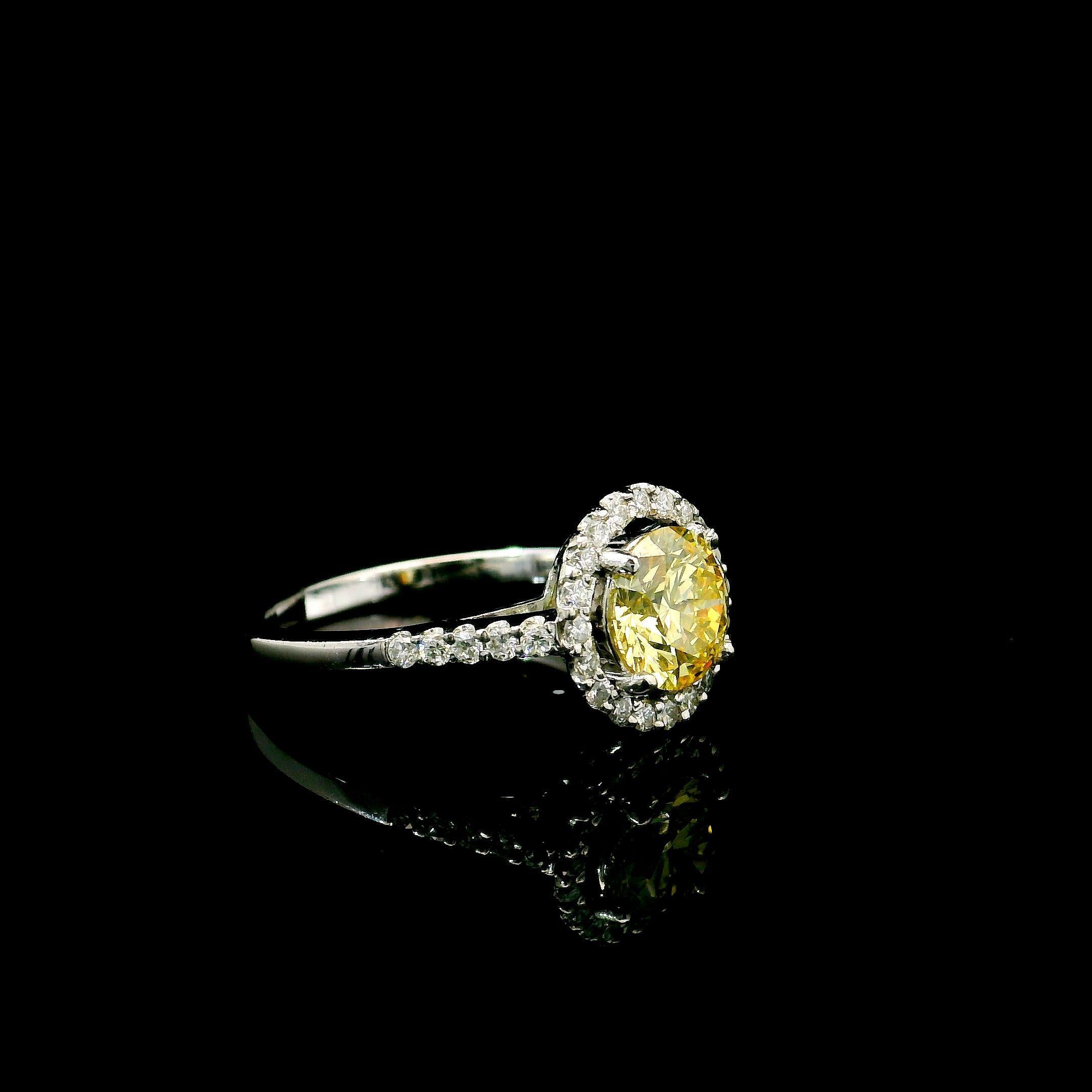 Taille ronde Bague en diamant jaune fantaisie de 1,05 carat de pureté SI1 certifiée par le GIA en vente