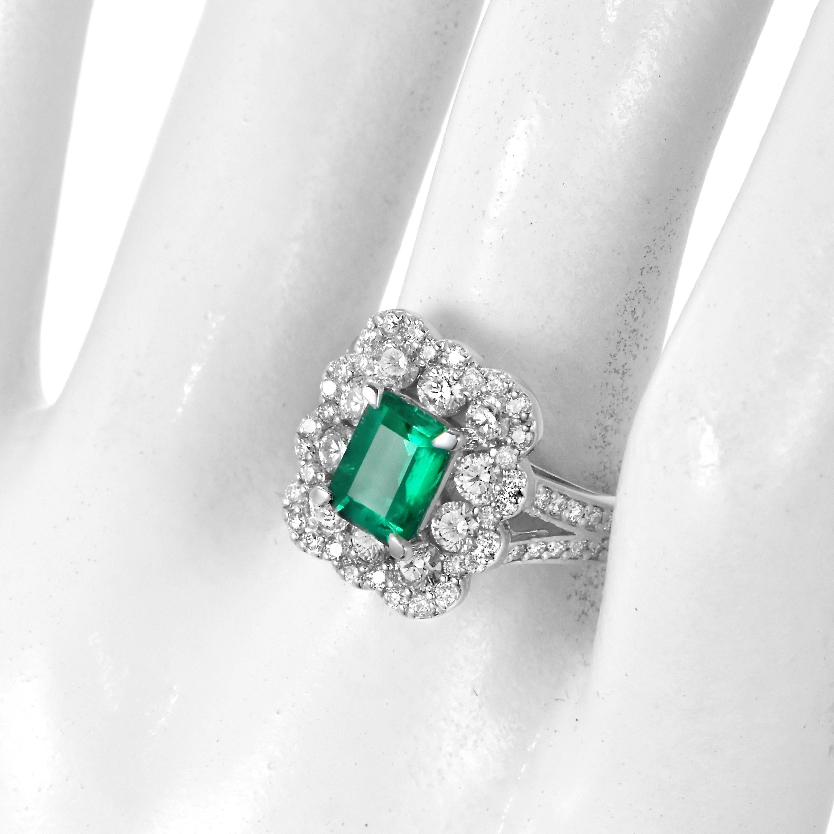 GIA zertifiziert 1,05 Karat natürlichen kolumbianischen Smaragd & Diamanten Ring Set in Platin im Angebot 1
