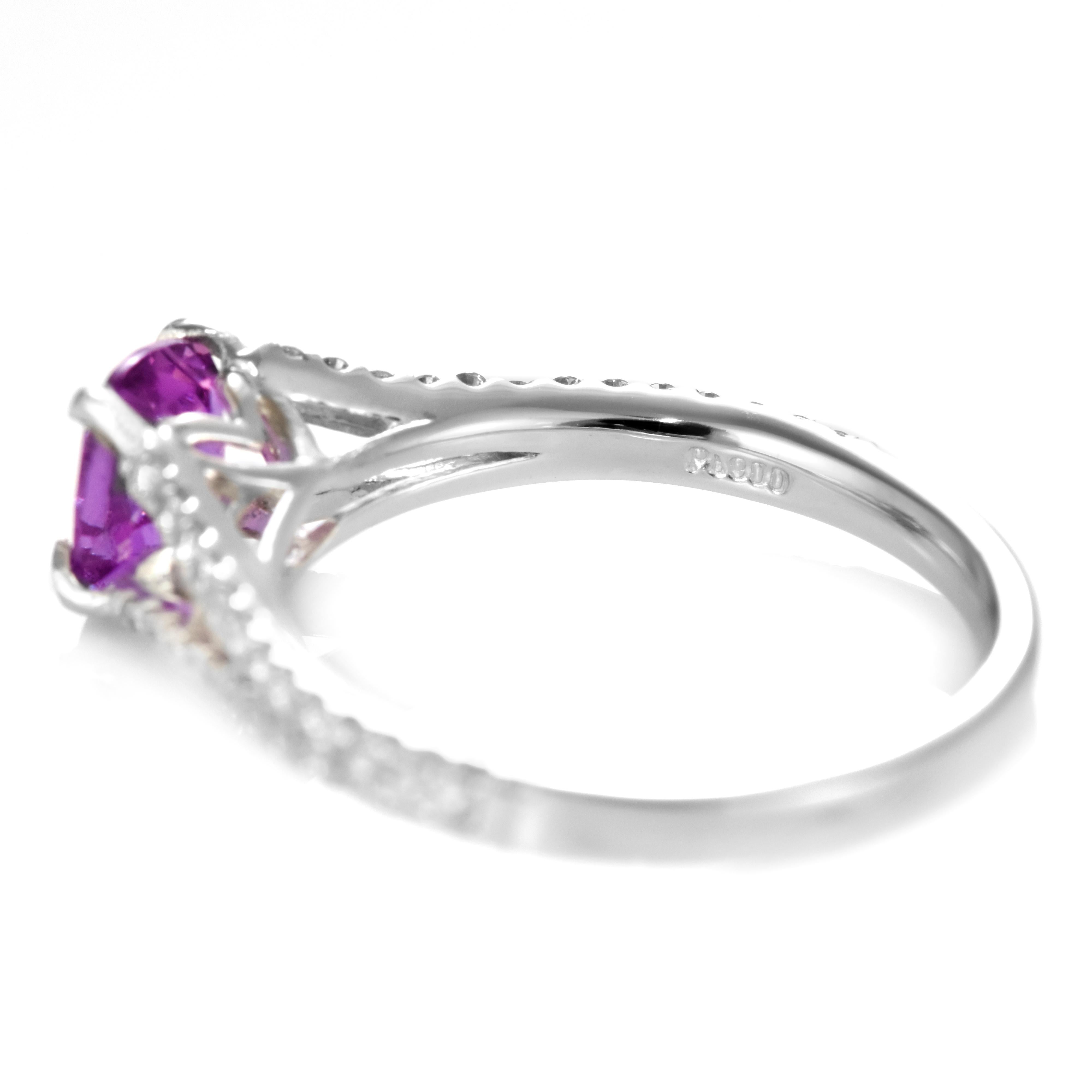 Anello con zaffiro rosa e diamante non riscaldato certificato GIA da 1,05 carati in platino in vendita 4