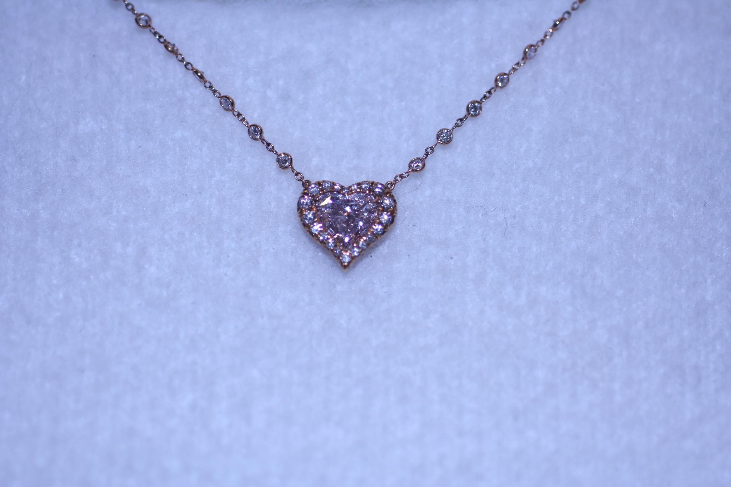 Modern GIA Certified 1.05 Carat Heart Shape Fancy Pink Diamond Pendant For Sale