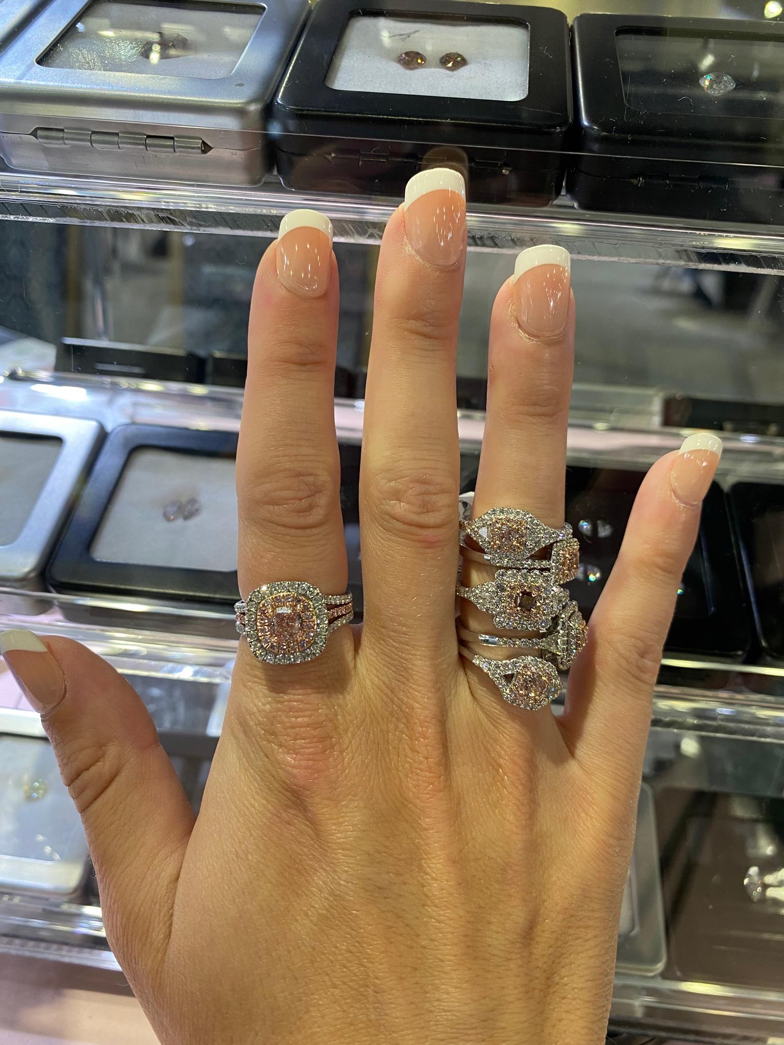 GIA-zertifizierter 1,05 VS2 sehr seltener Fancy Orangenrosa Diamantring mit Kissenschliff 8