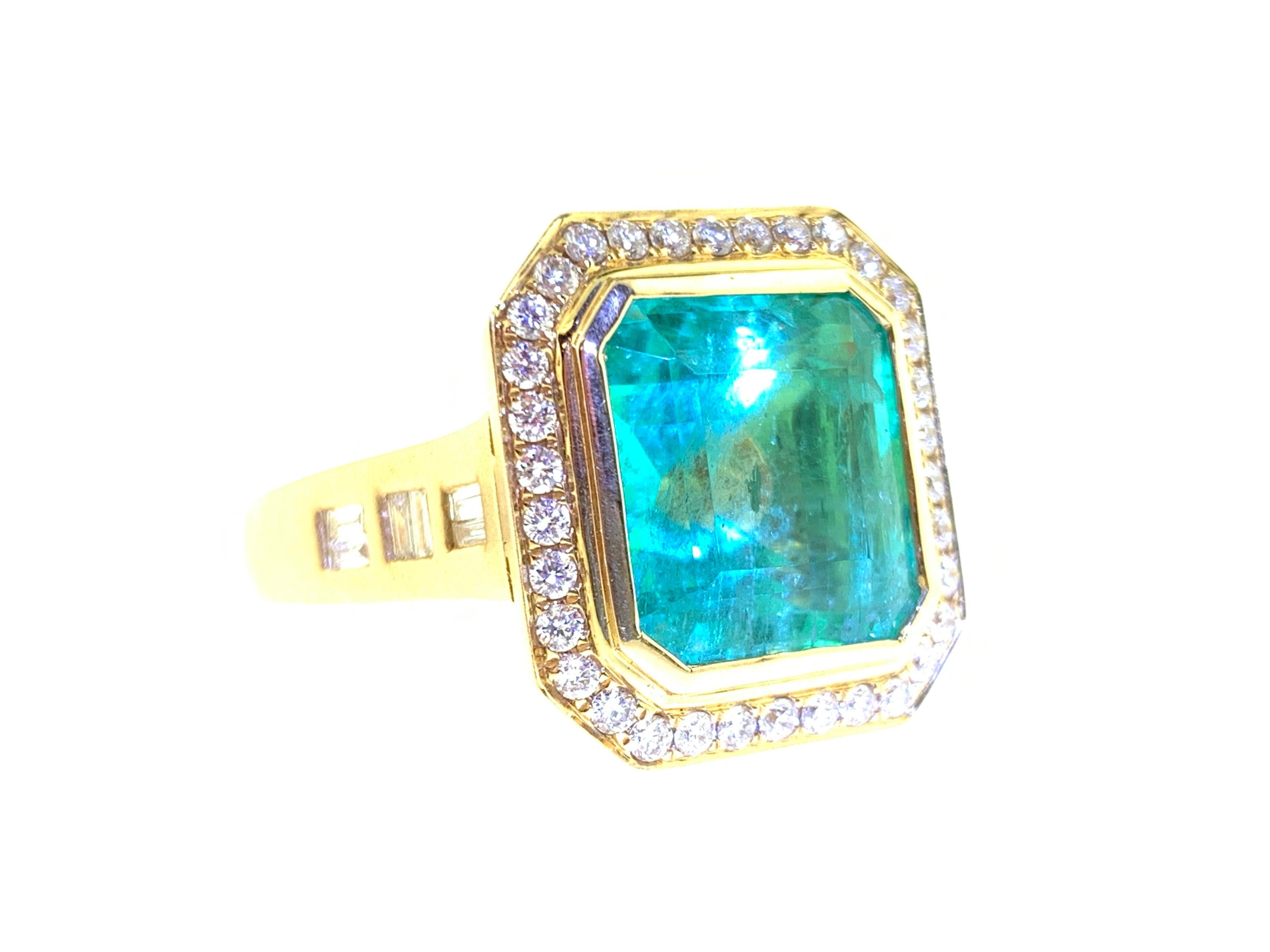 Emerald Cut GIA Certified 10.51 Carat Colombian Emerald and Diamond Cocktail Ring For Sale