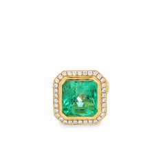 GIA Certified 10.51 Carat Colombian Emerald and Diamond Cocktail Ring