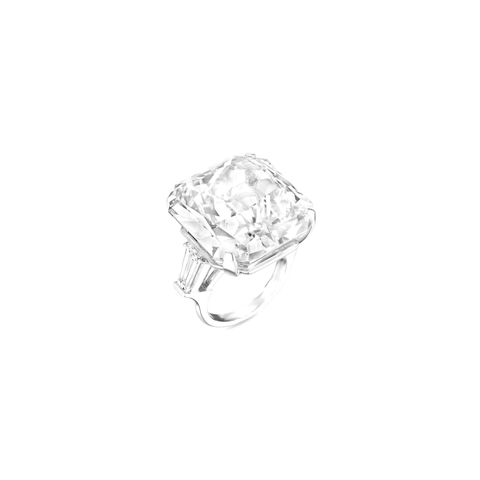 Taille radiant GIA Certified 10.56 Carat Square Radiant Cut Diamond Engagement Ring en vente