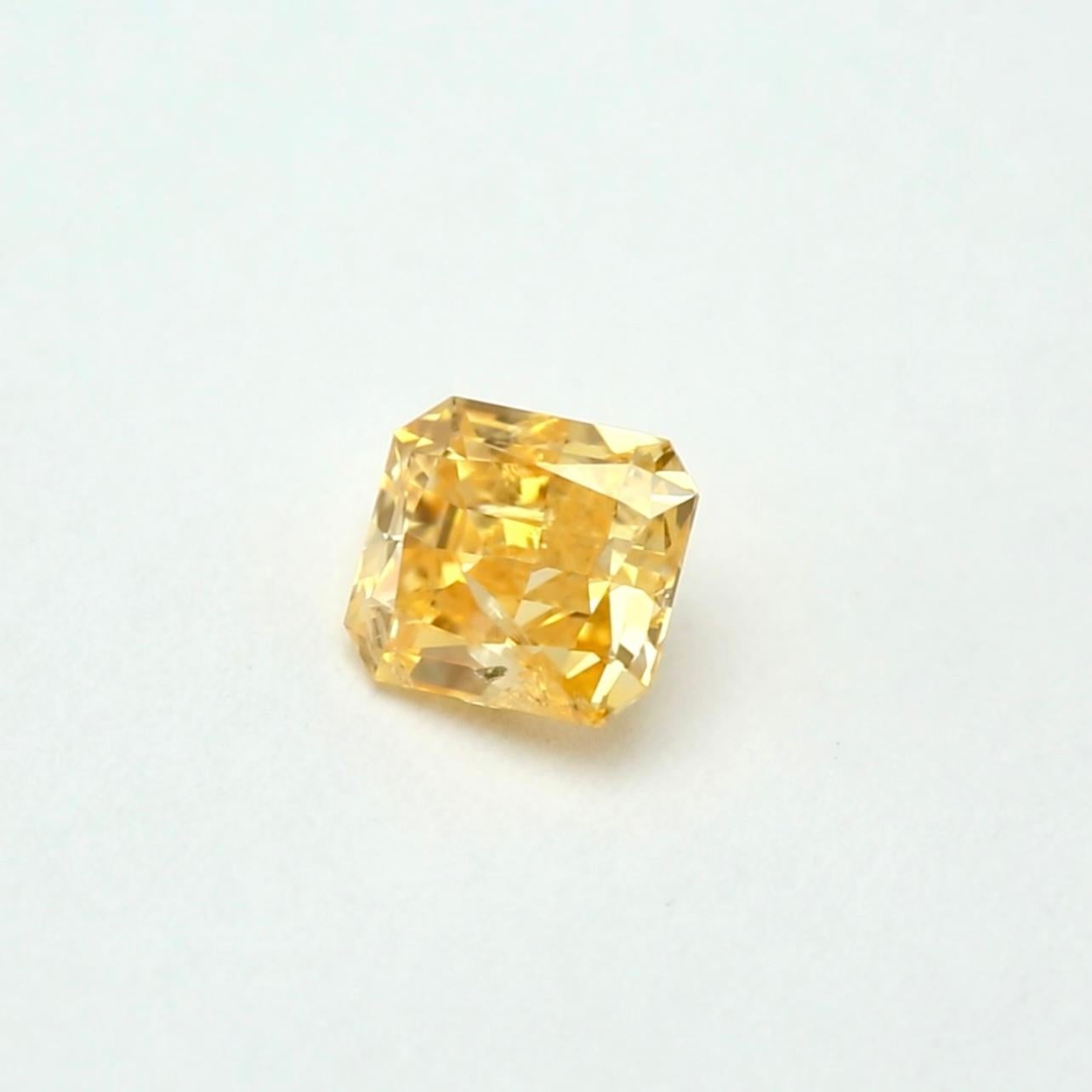 GIA-zertifiziert - 1,06 Karat intensiv gelblich-orangefarbener Diamant für Damen oder Herren