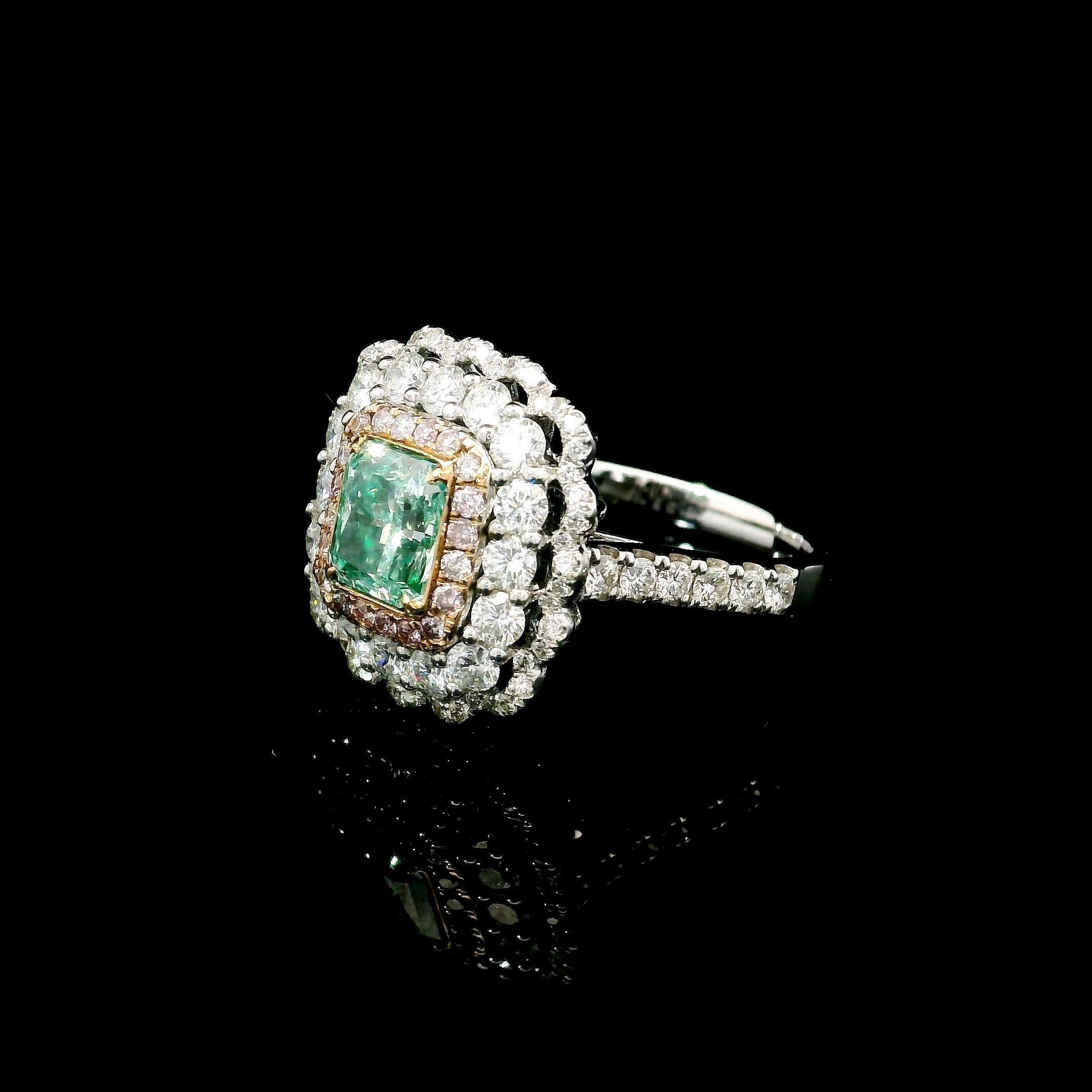 GIA Certified 1.06 Carat Fancy Yellow Green VS2 Clarity Diamond Ring For Sale 1