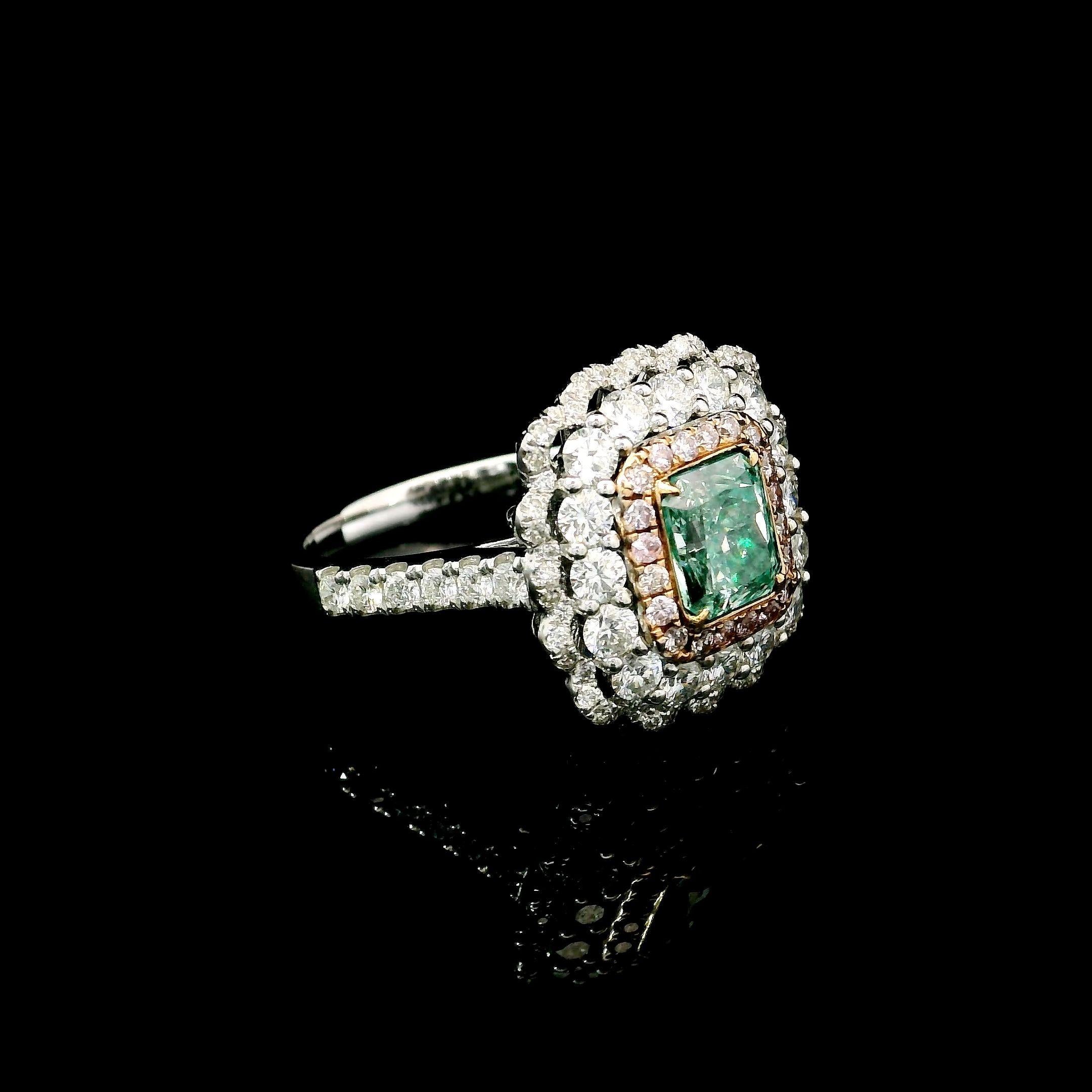 GIA Certified 1.06 Carat Fancy Yellow Green VS2 Clarity Diamond Ring For Sale 2