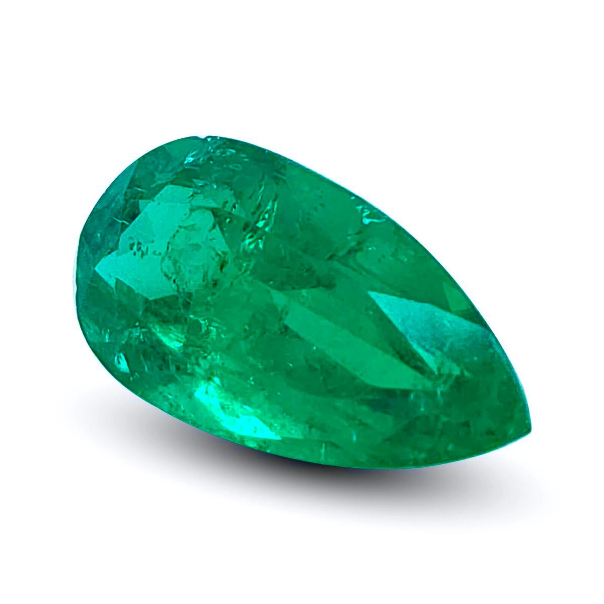 Brilliant Cut GIA Certified 1.06 Carat Natural Colombian Emerald  For Sale