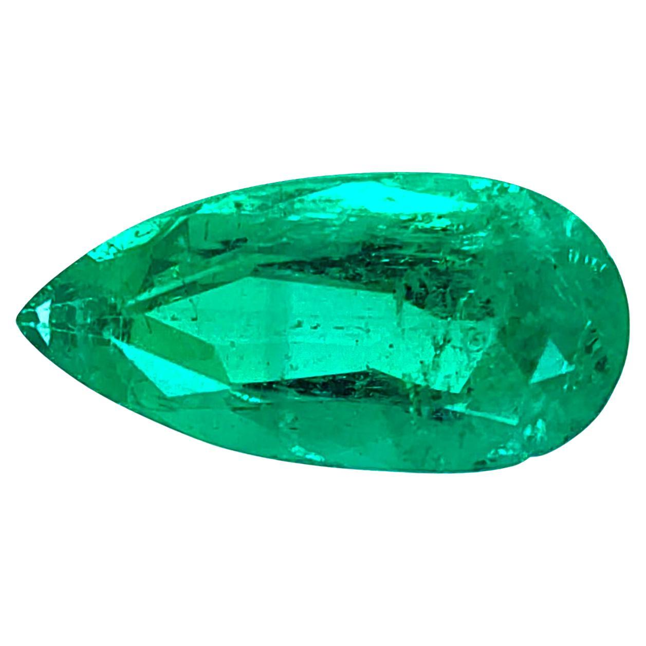 GIA Certified 1.06 Carat Natural Colombian Emerald  For Sale