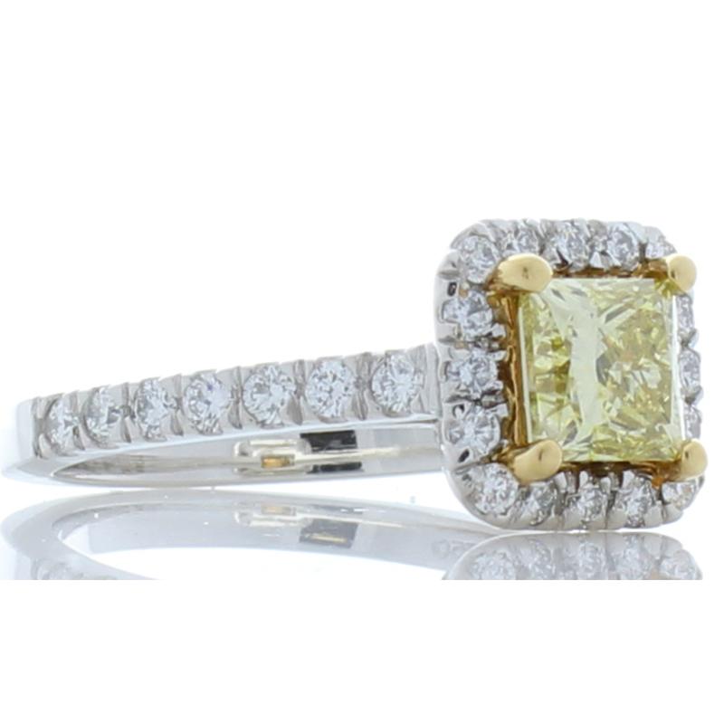 GIA zertifiziert 1::06 Karat Prinzessinnenschliff Fancy Yellow Diamond Cocktail Ring in 18K (Zeitgenössisch)