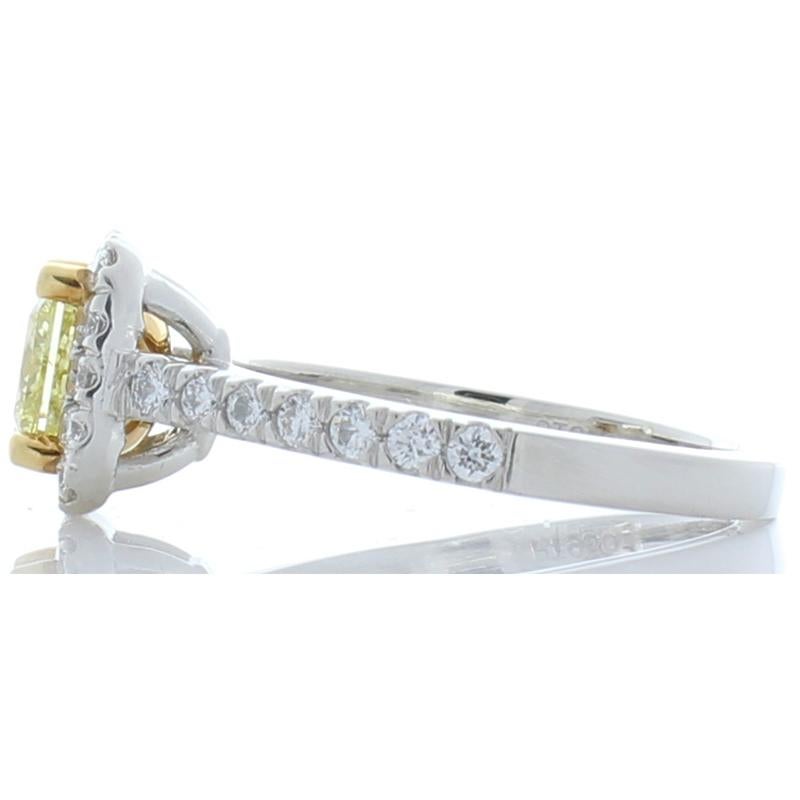 GIA zertifiziert 1::06 Karat Prinzessinnenschliff Fancy Yellow Diamond Cocktail Ring in 18K im Zustand „Neu“ in Chicago, IL