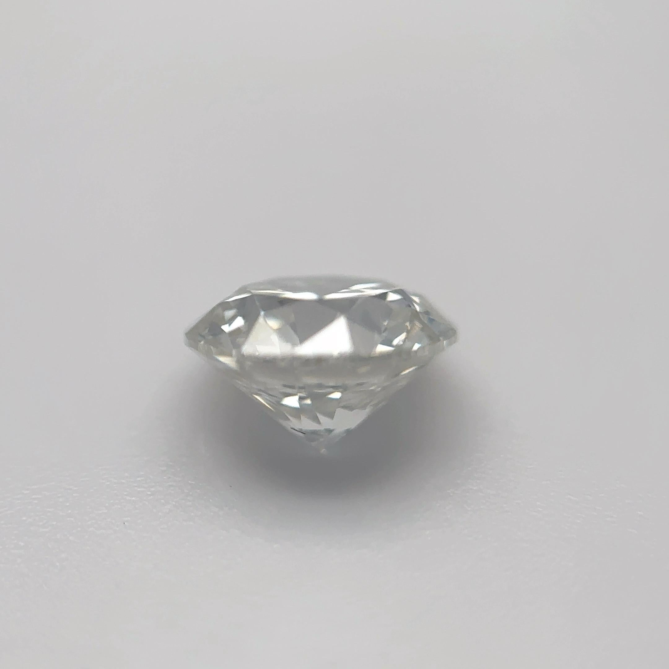 GIA Certified 1.06 Carat Round Brilliant Natural Diamond Loose Stone (Customization Option)

Couleur : H
Clarté : SI1

Idéal pour les bagues de fiançailles, les alliances, les colliers et les boucles d'oreilles en diamant. Contactez-nous pour