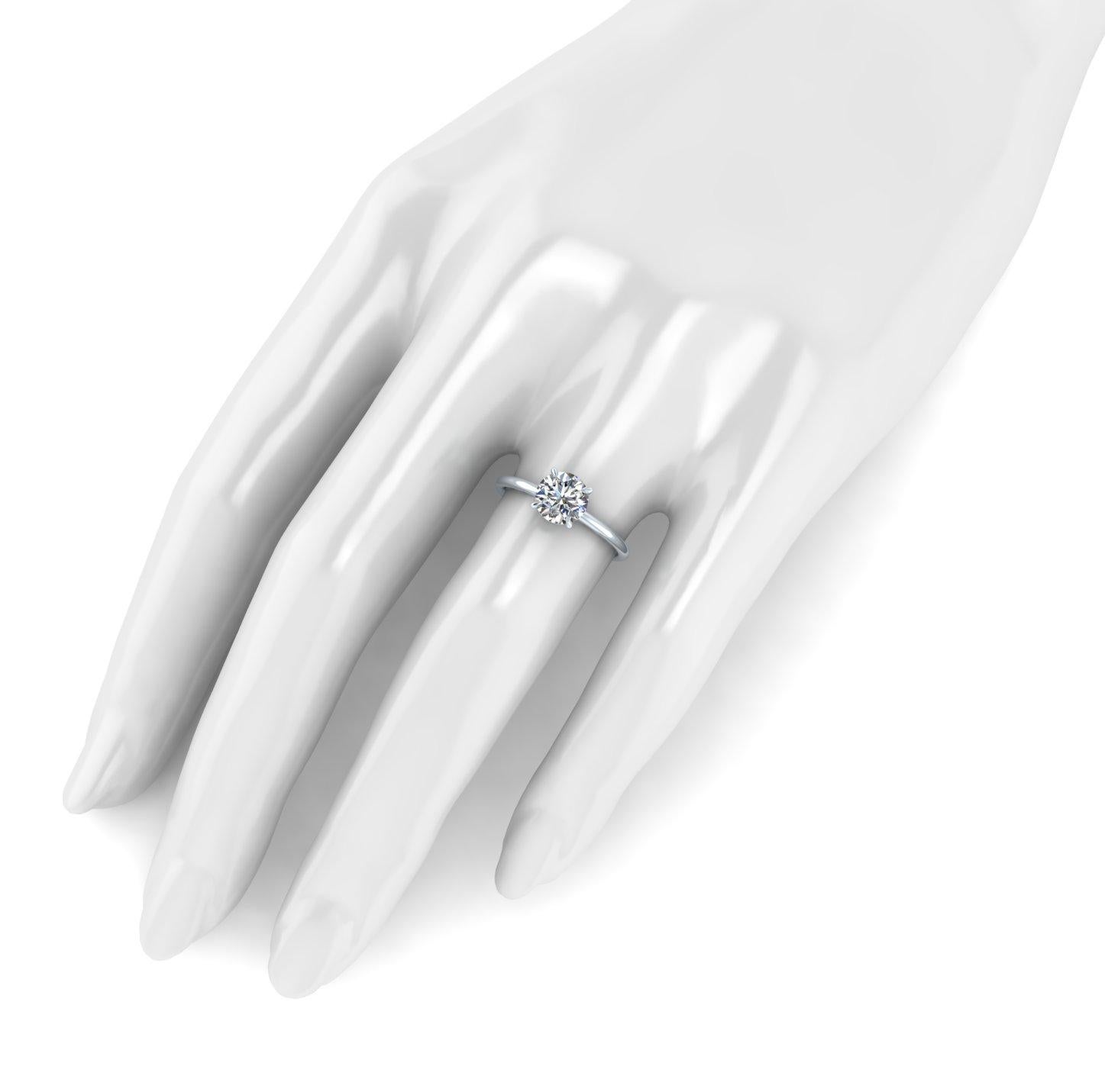 Diamante rotondo da 1,01 carati certificato GIA in un'incastonatura sottile e minima in platino in vendita 1