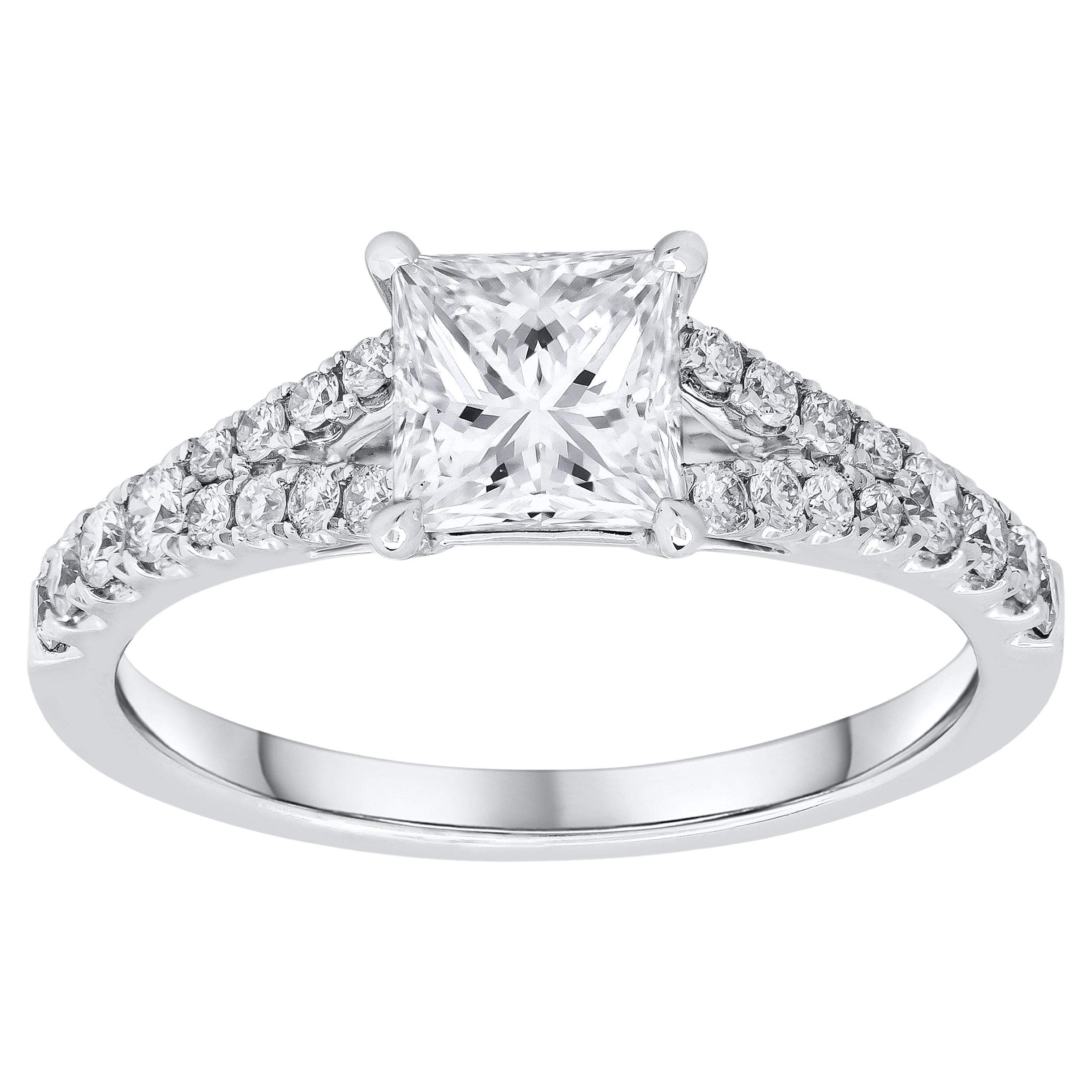 GIA Certified 1.06 Carats Princess Cut Diamond Engagement Ring with Side Stones For Sale