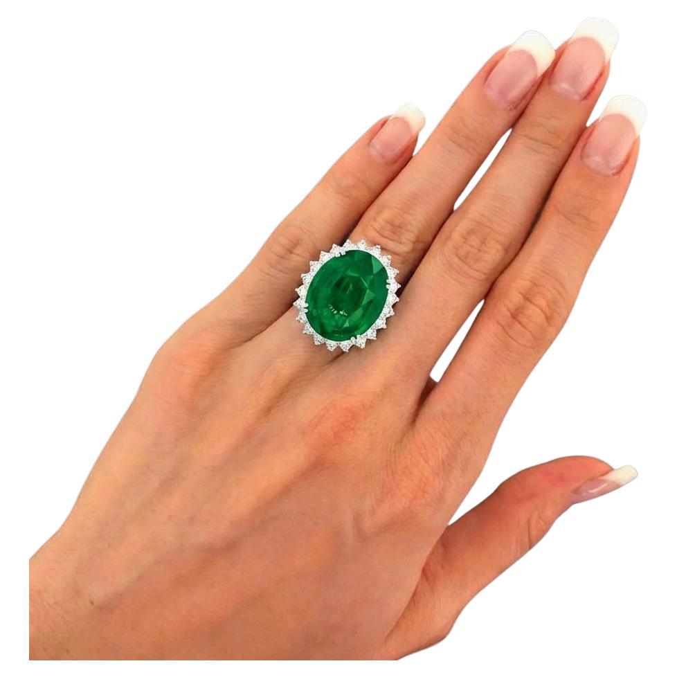 Bague en diamant émeraude à huile mineure de 10,64 carats certifiée GIA