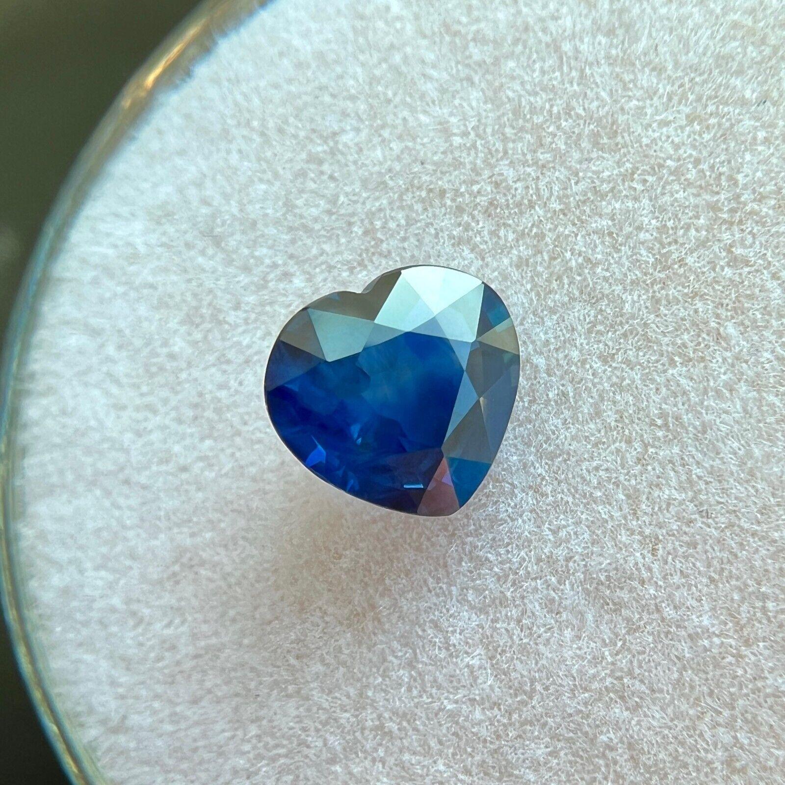 GIA Certificado 1.06ct Zafiro Corte Corazón Gema Natural Azul Vivo 6x6.4mm en Nuevo estado para la venta en Birmingham, GB