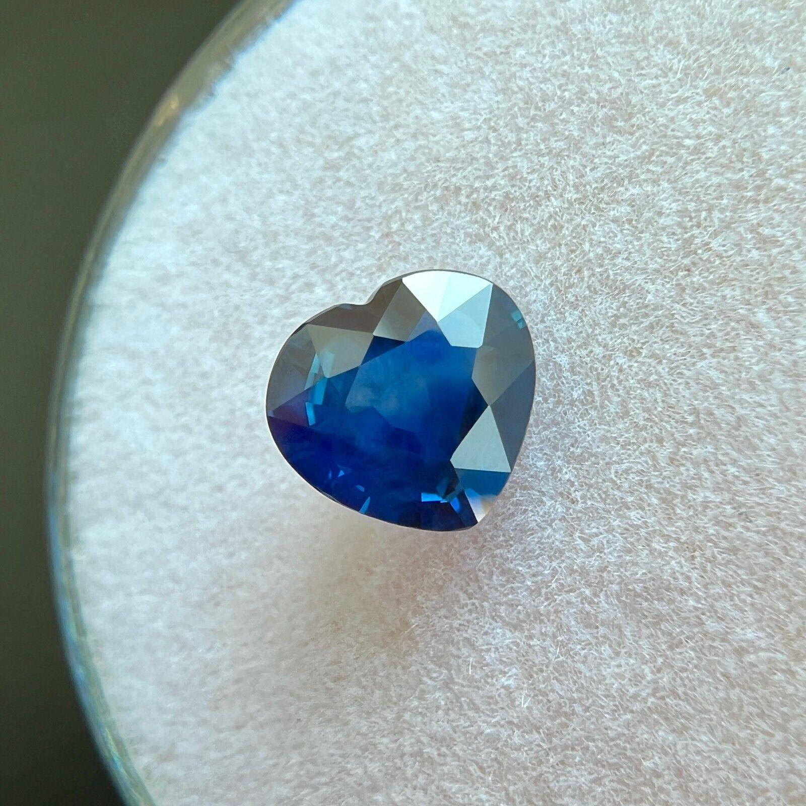 Femenino o masculino GIA Certificado 1.06ct Zafiro Corte Corazón Gema Natural Azul Vivo 6x6.4mm en venta