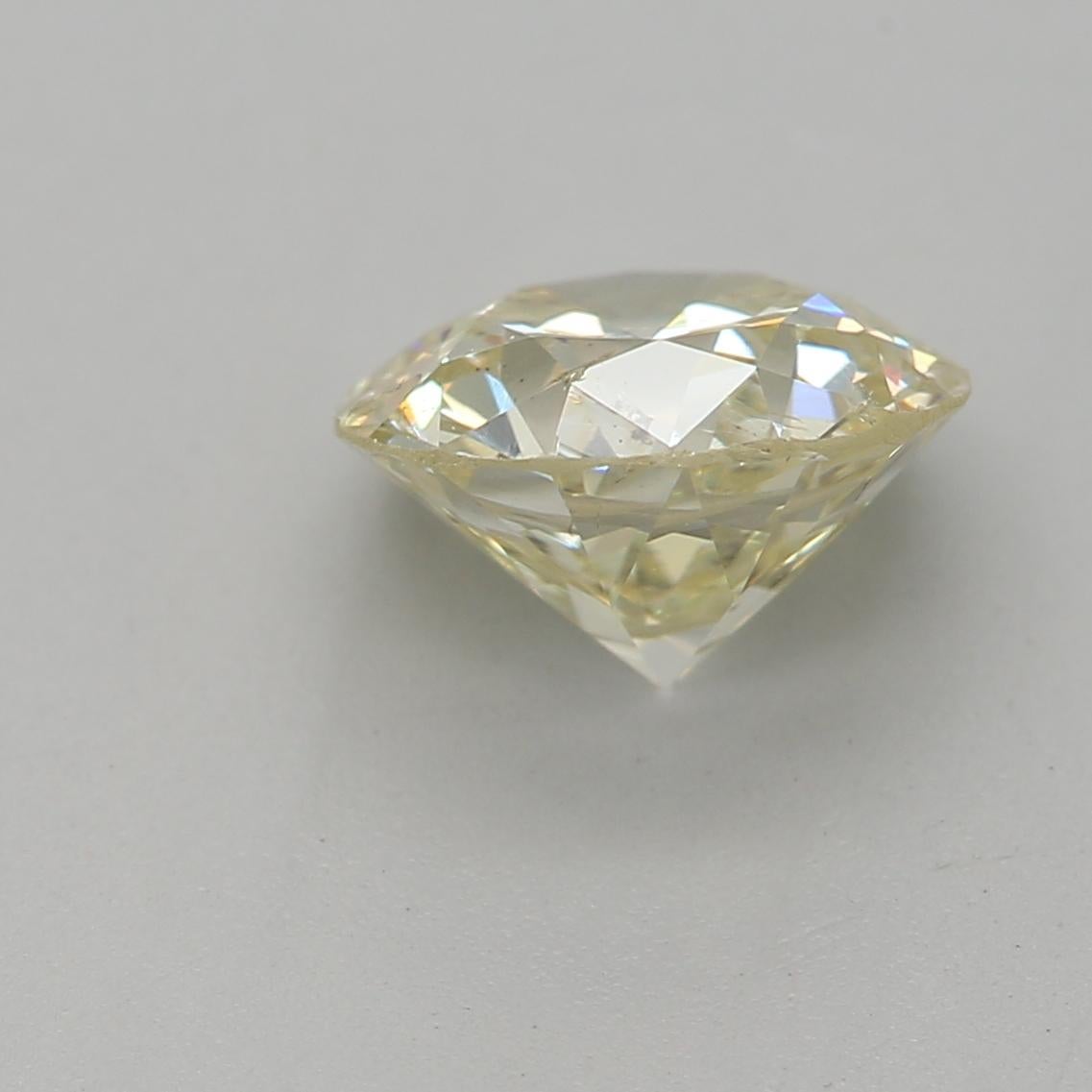 GIA Certified 1.07 Carat O - P Colour SI2 Clarity Diamond In New Condition For Sale In บางรัก, TH