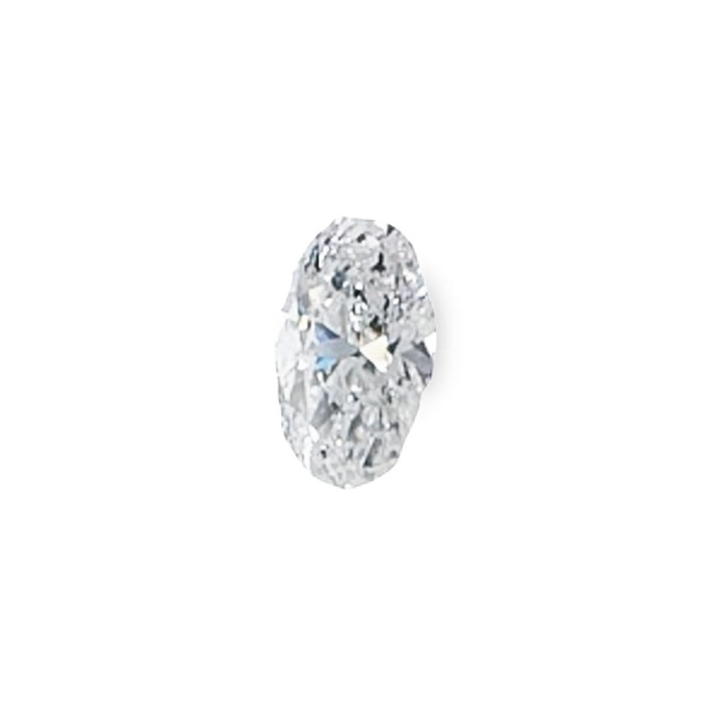 Diamant oval incolore de 1,07 carat classé par la GIA (rapport #2225850553) comme étant de couleur D et de pureté I2.