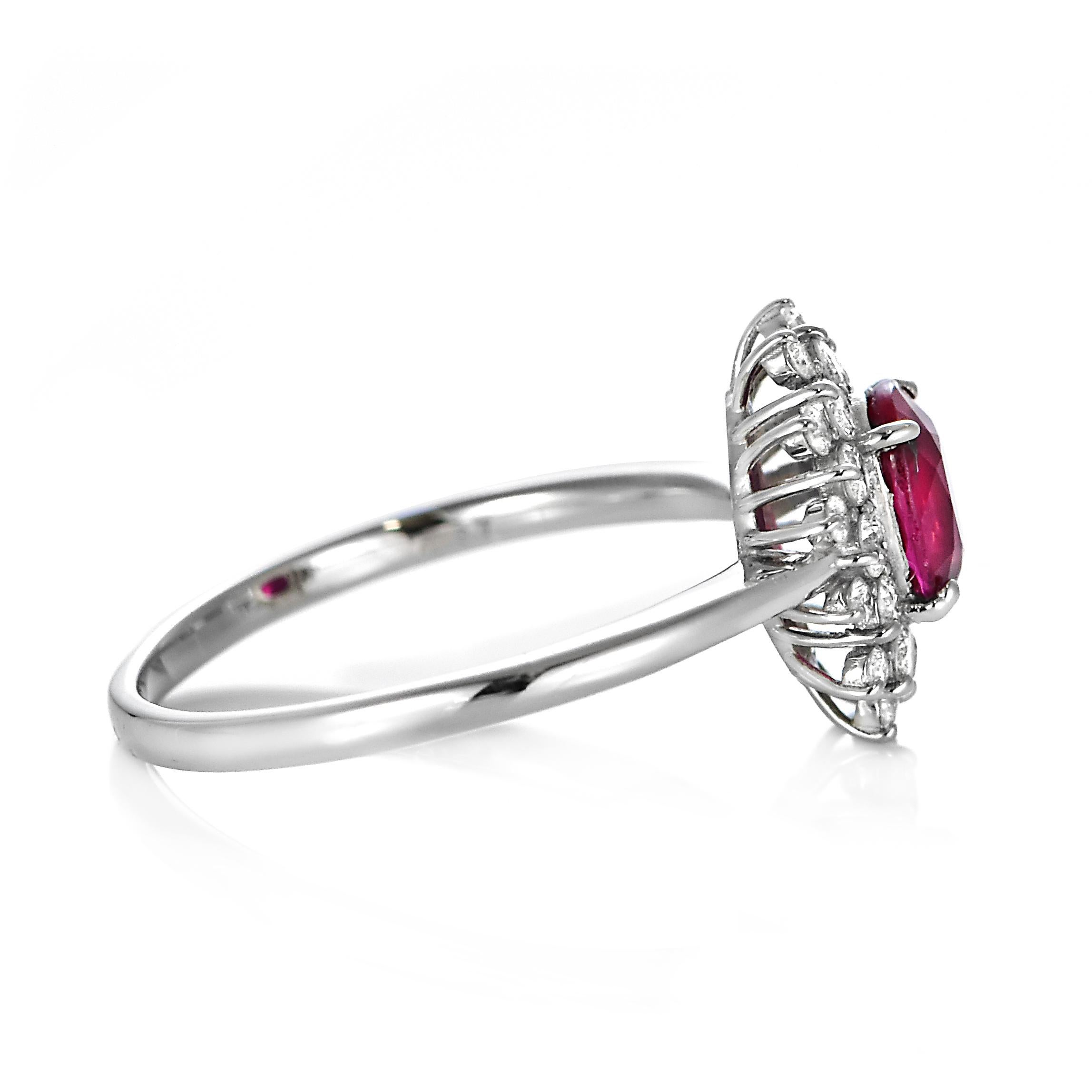 GIA Certified 1.07 Carat Pigeon's Blood Red Burmese Ruby Ring Made in Platinum For Sale 4